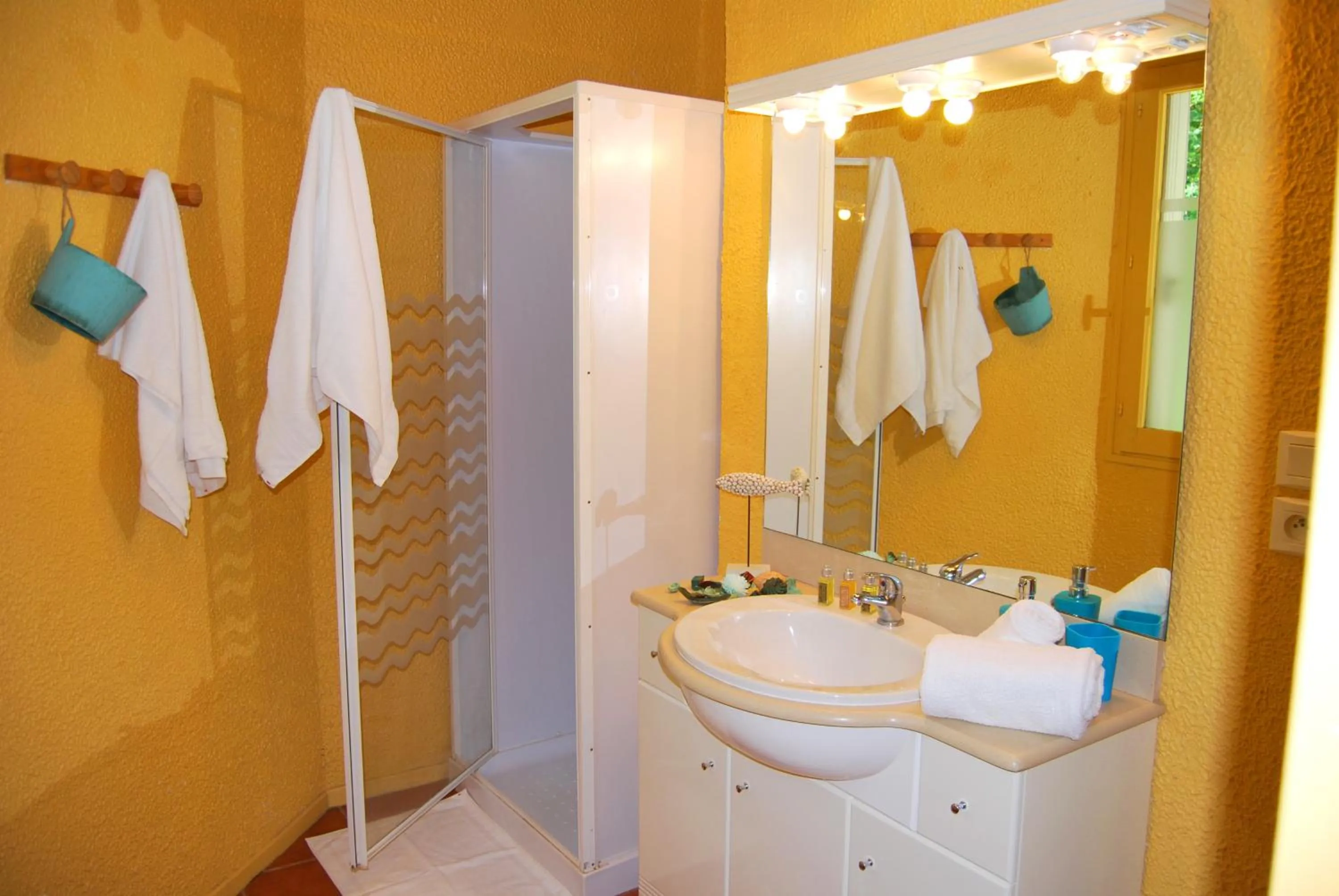 Bathroom in Lagrange Grand Bleu Vacances - Residence Les Ségalières