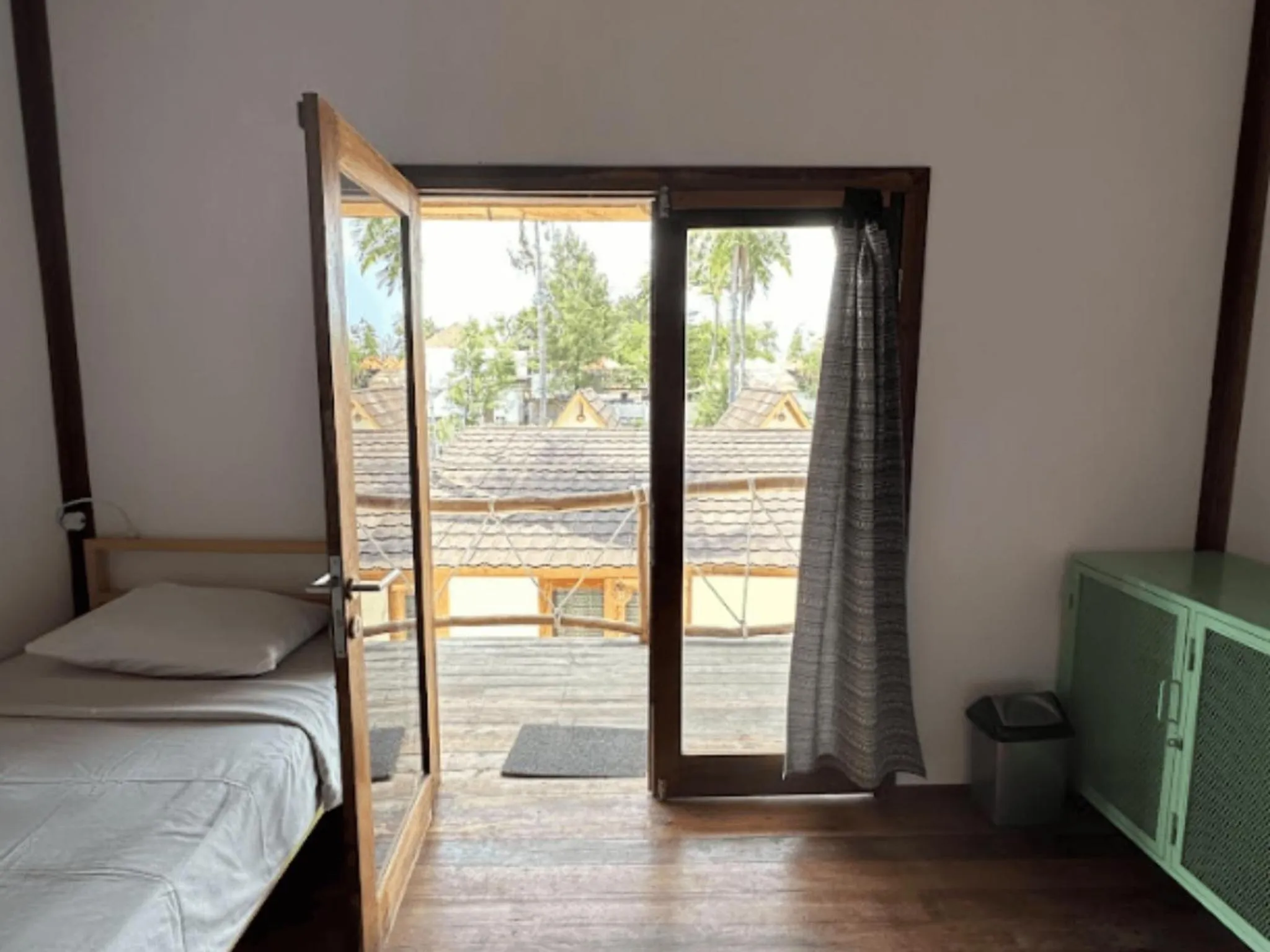 Bed in Mad Monkey Gili Trawangan