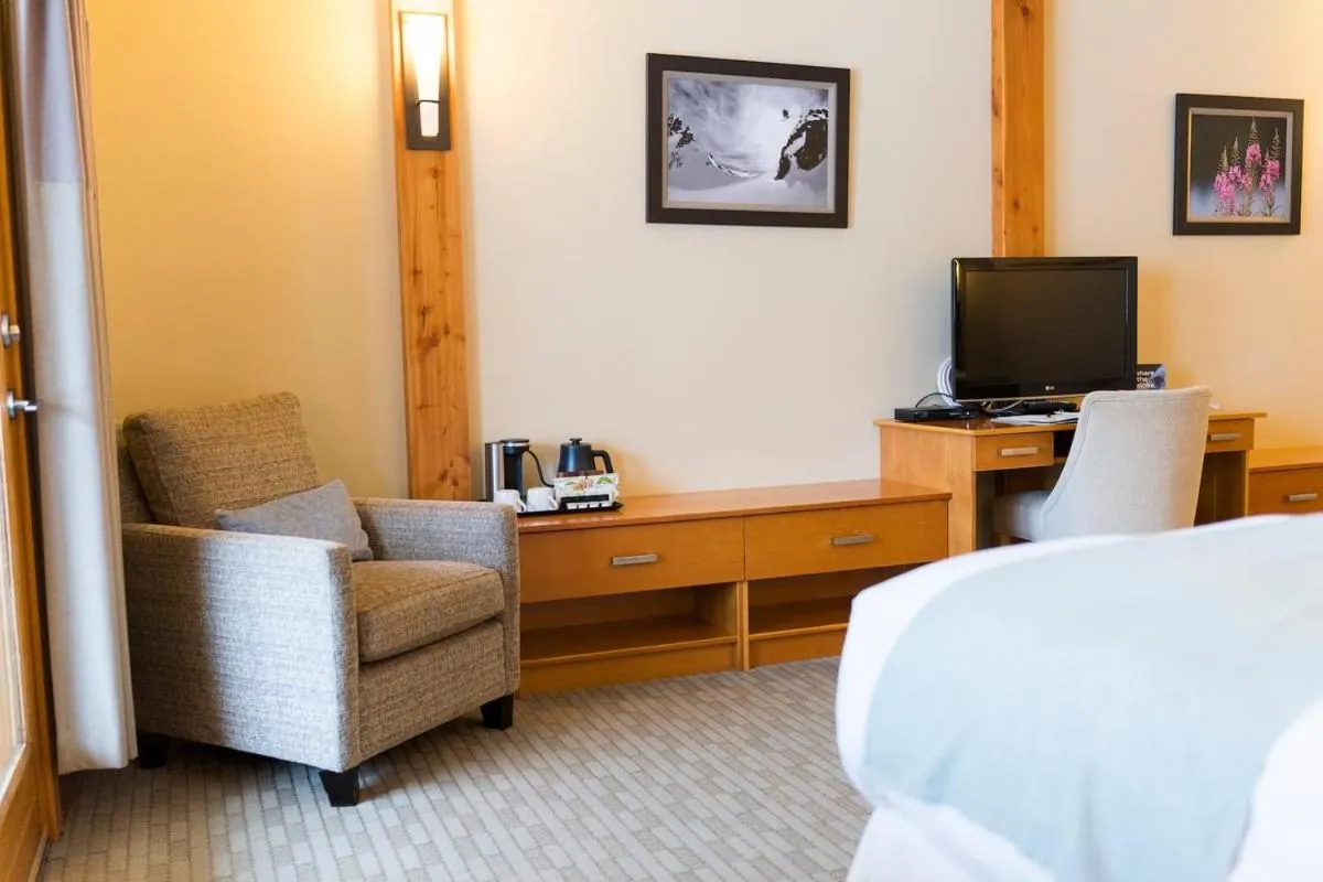Bed in Tyax Lodge & Heliskiing