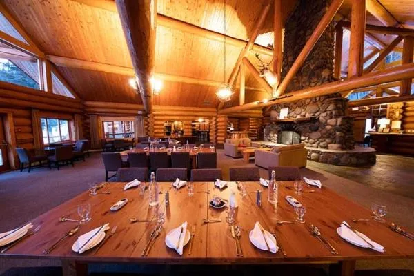 Tyax Lodge & Heliskiing