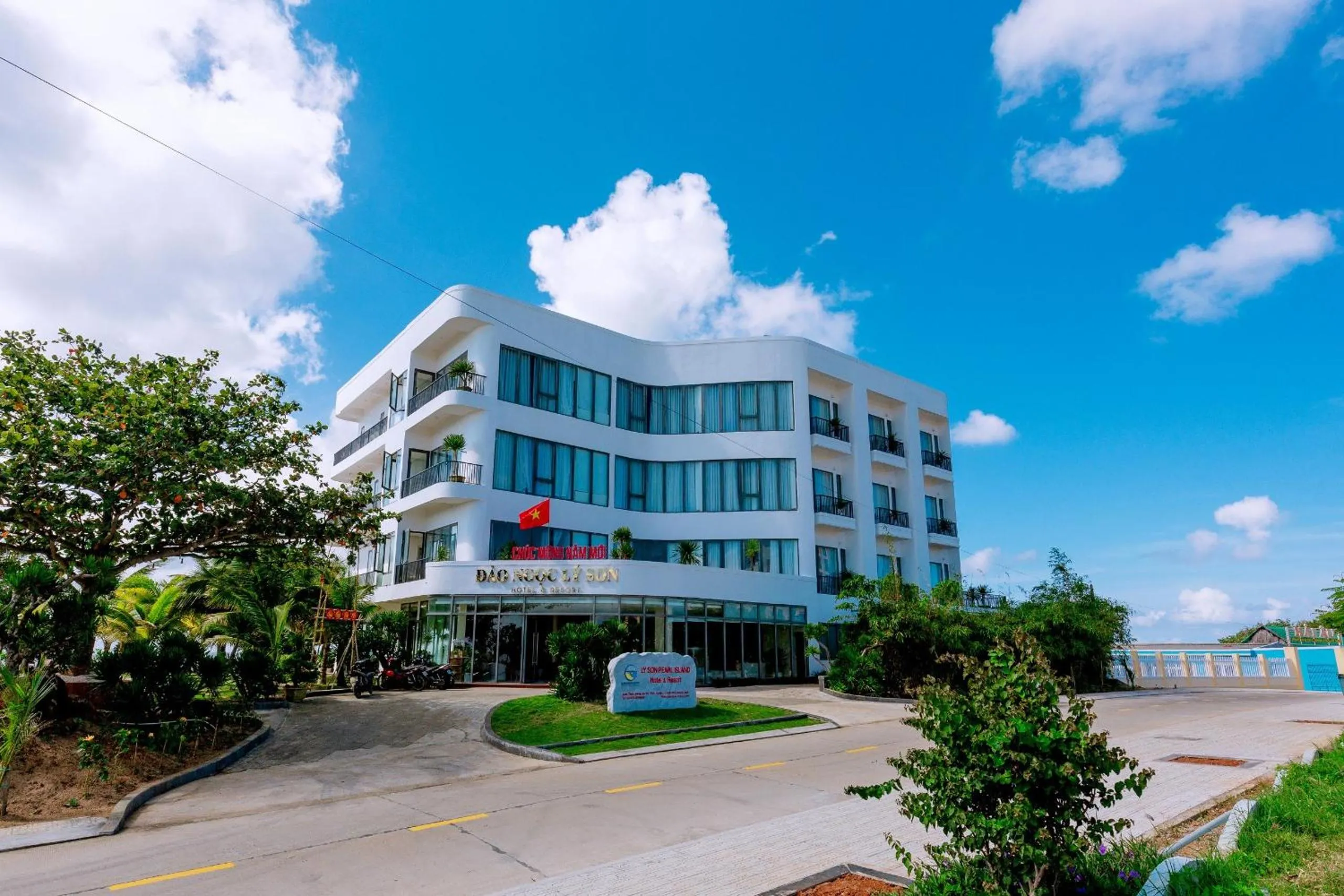 Property building in Ly Son Pearl Island Hotel & Resort
