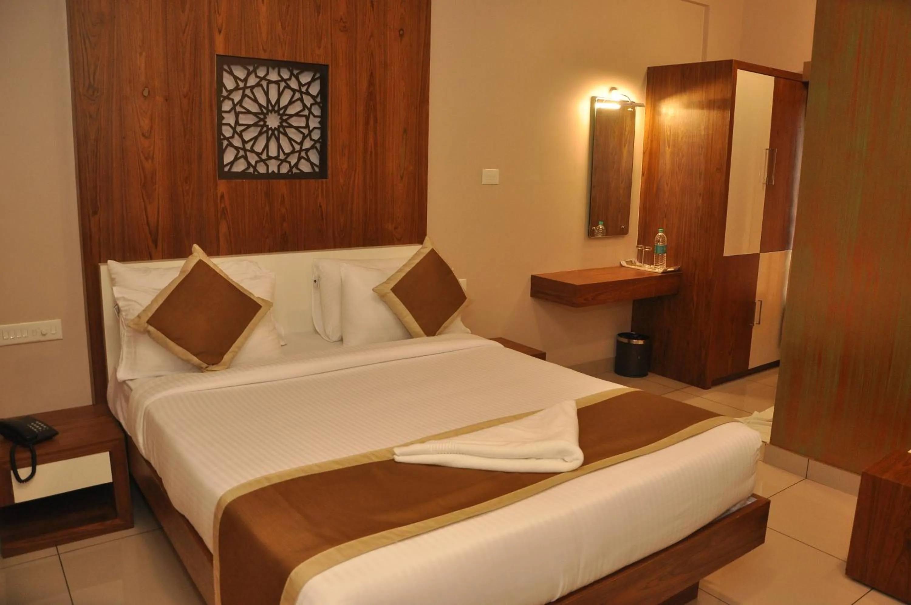 Bedroom, Bed in Nextel Inn, Calicut