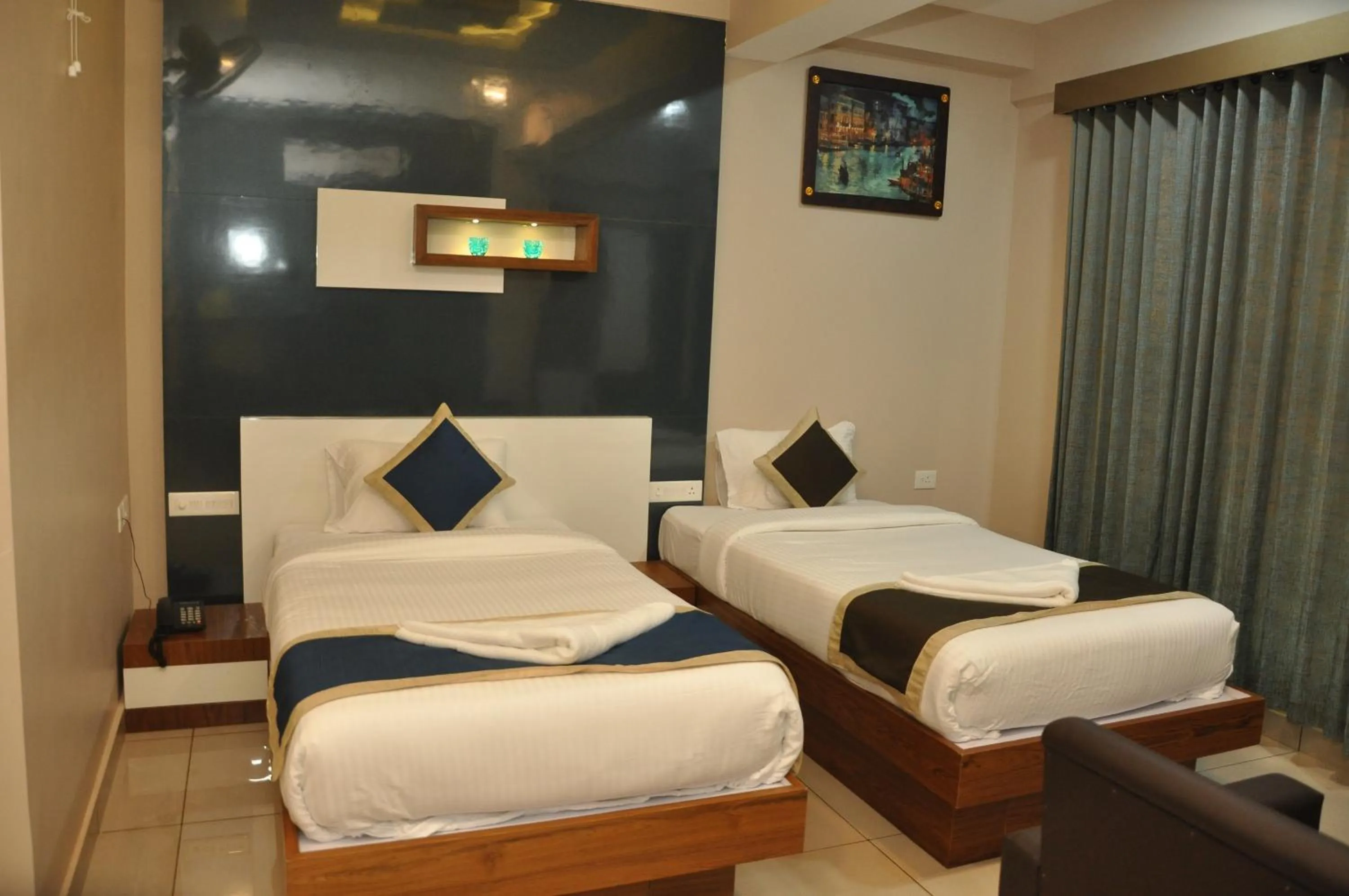 Bedroom, Bed in Nextel Inn, Calicut