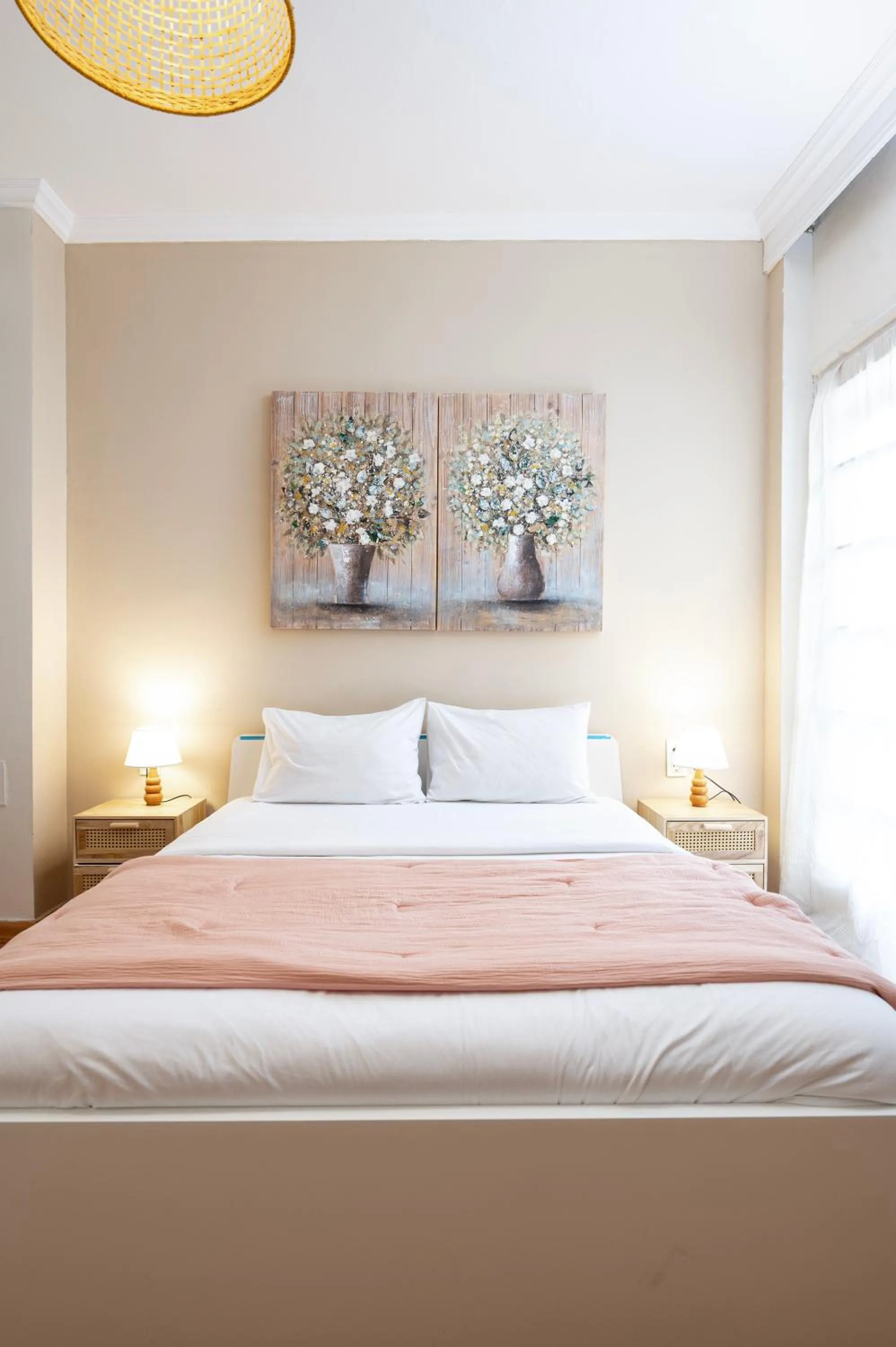 Bed in Houseloft White Tower Collection