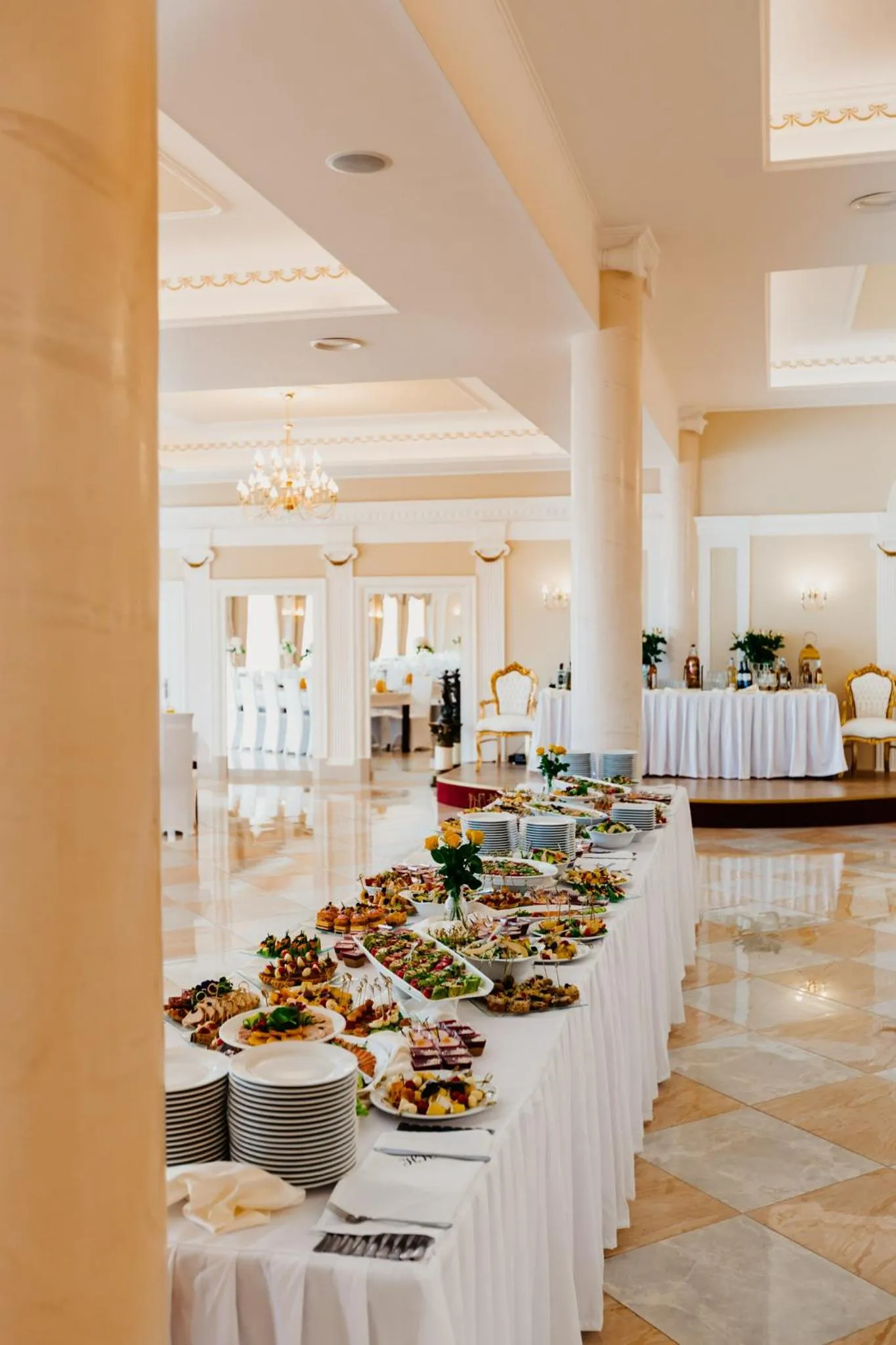 Restaurant/places to eat in Hotel Korczowa