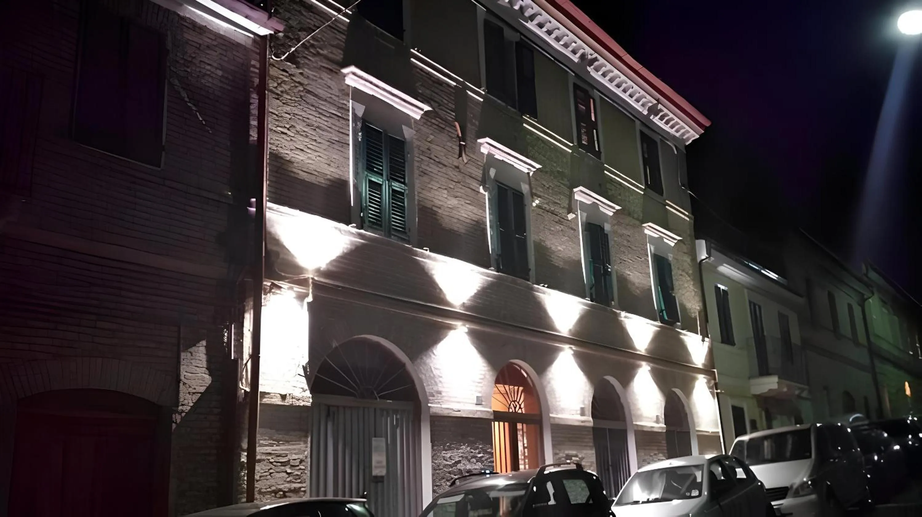 Property building in MONOLOCALI DA VINCI