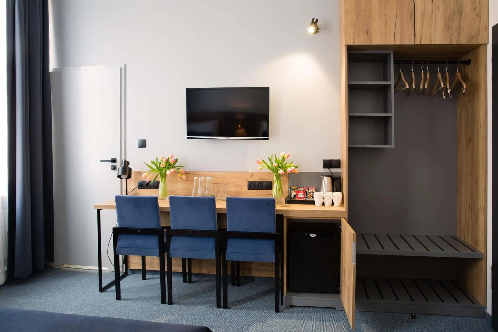 TV and multimedia in Hotel Mokotów