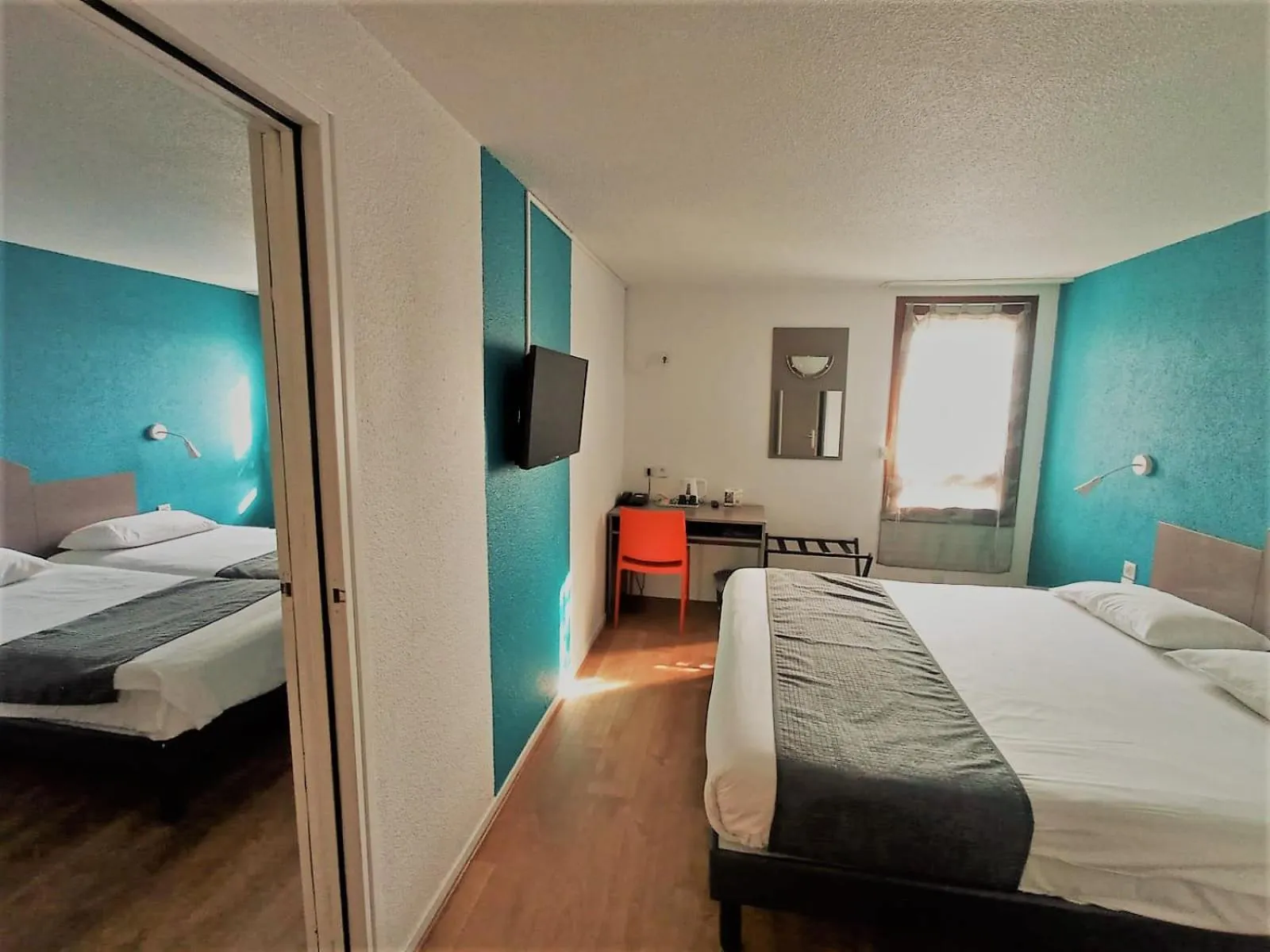 Bed in The Originals City, Hôtel Mâcon Sud