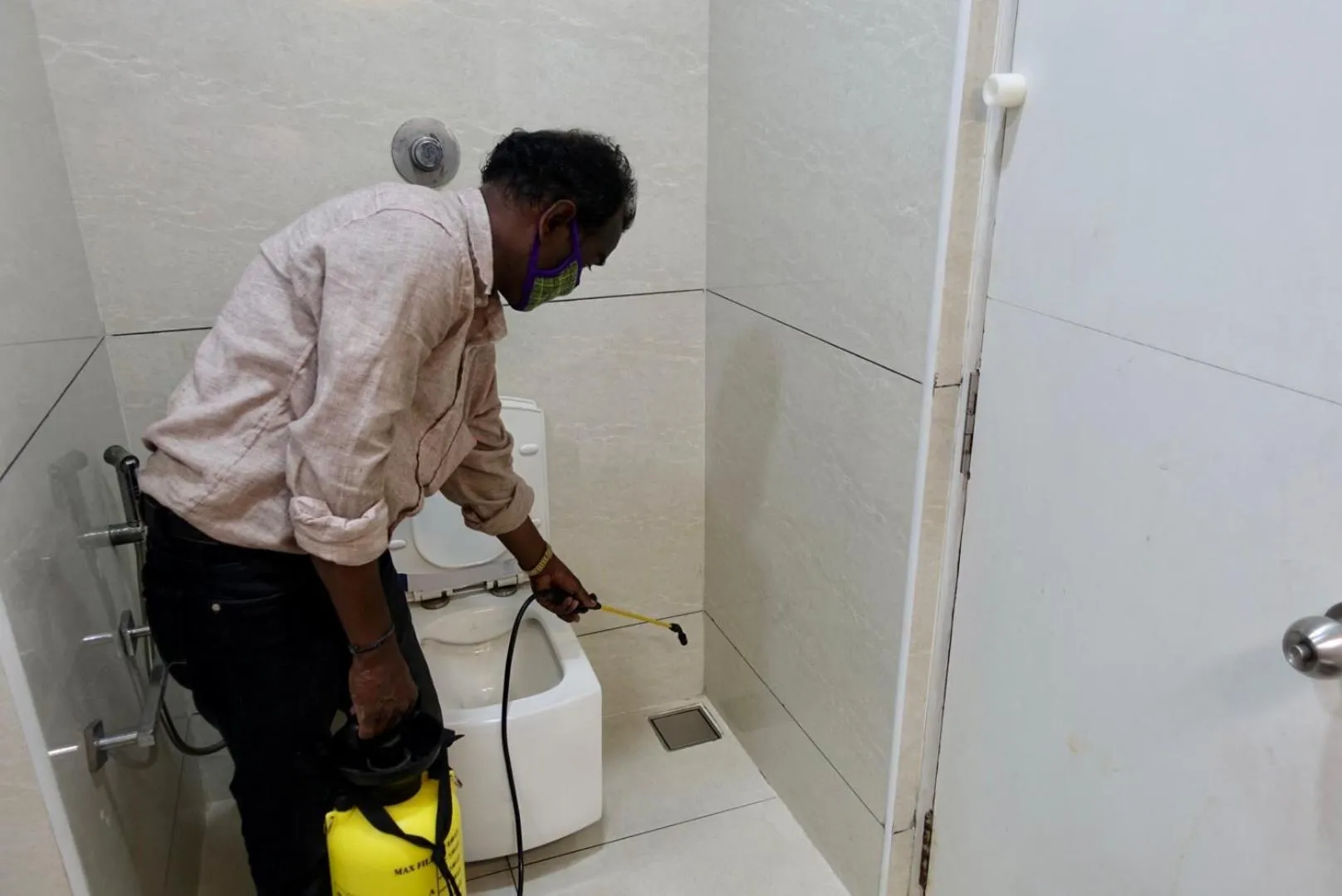 Bathroom in I Residency