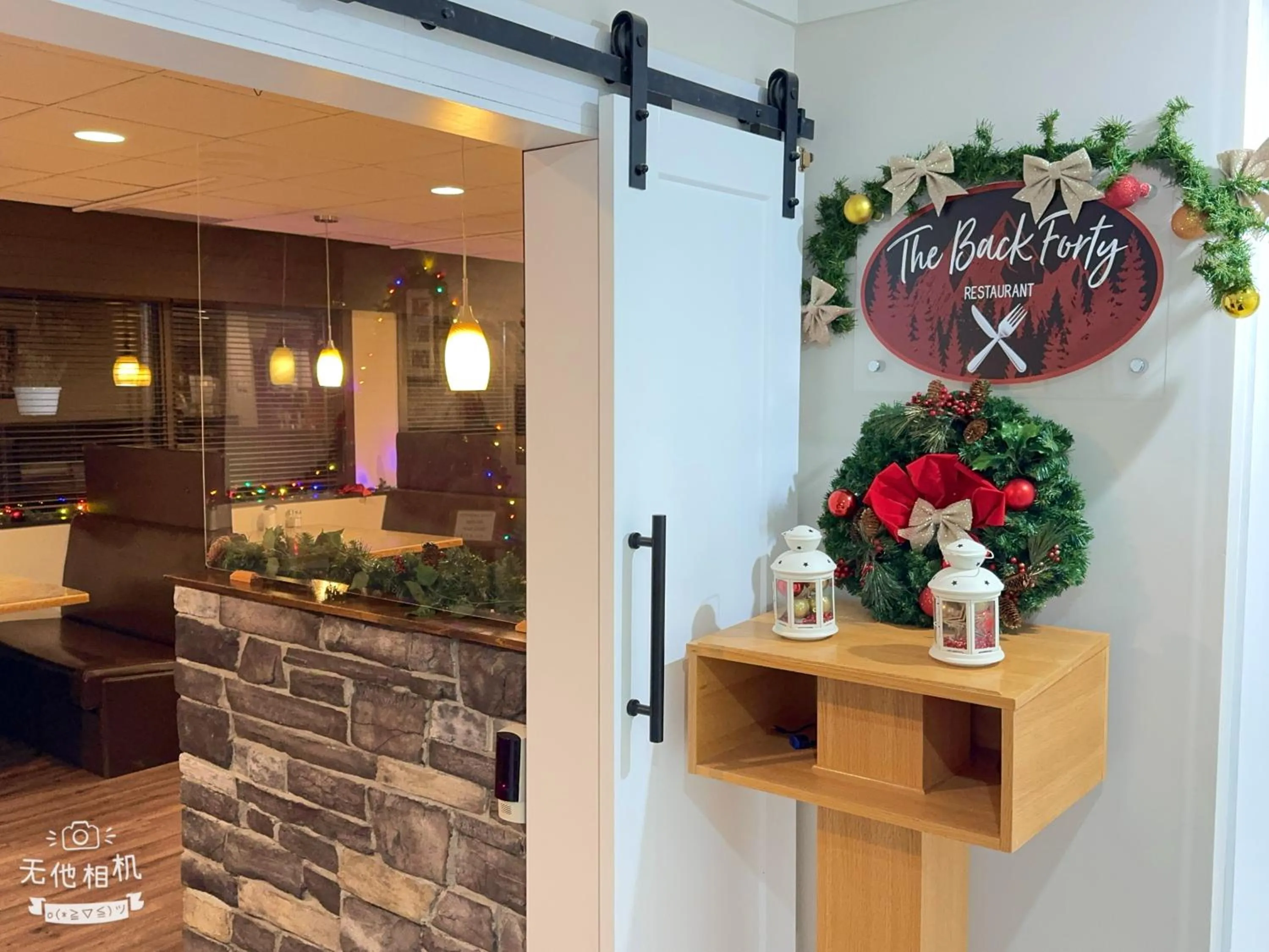 Restaurant/places to eat in Wells Gray Inn