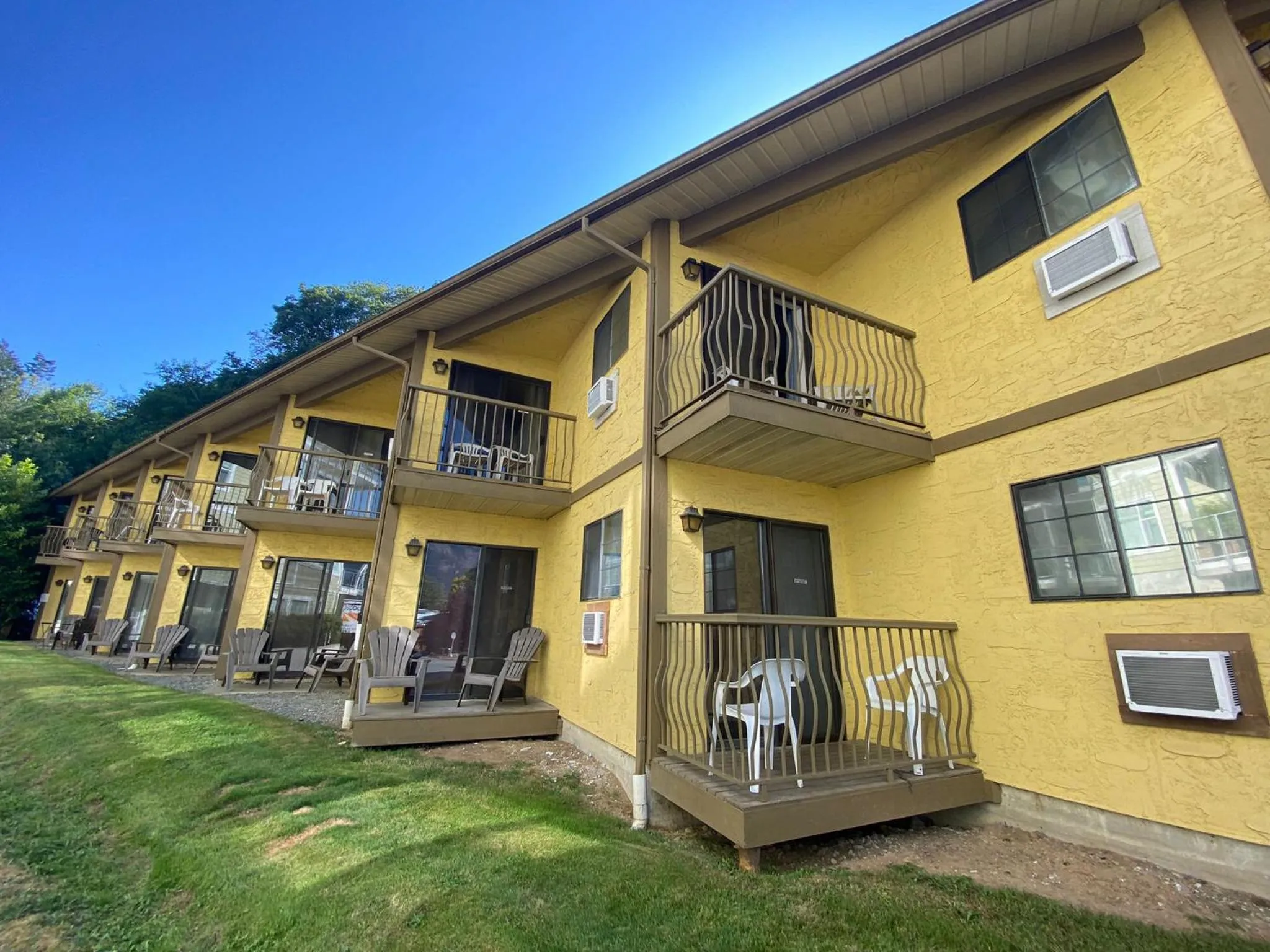 Property building in Wessex Inn By The Sea