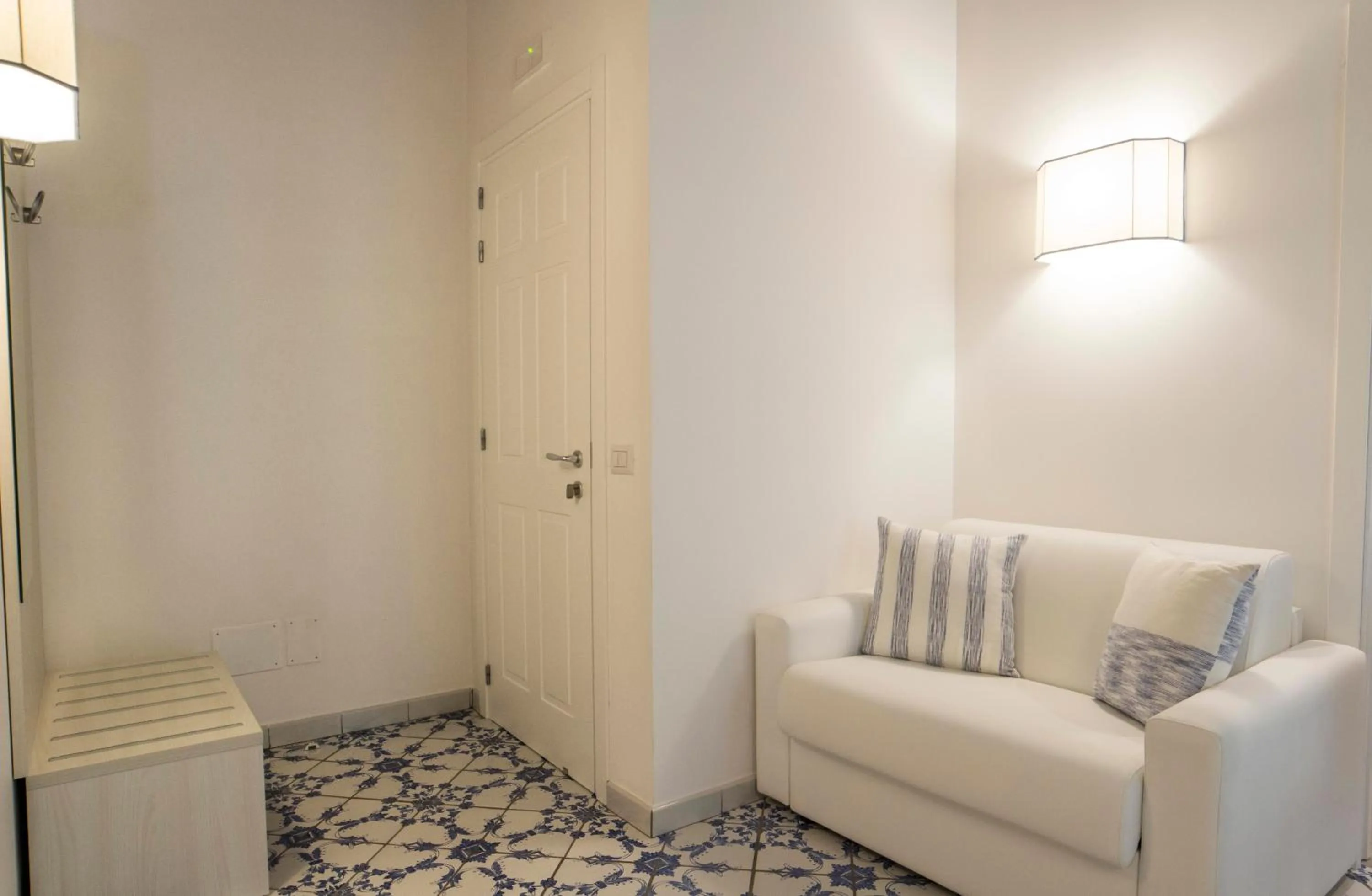 Living room in Morelli suite