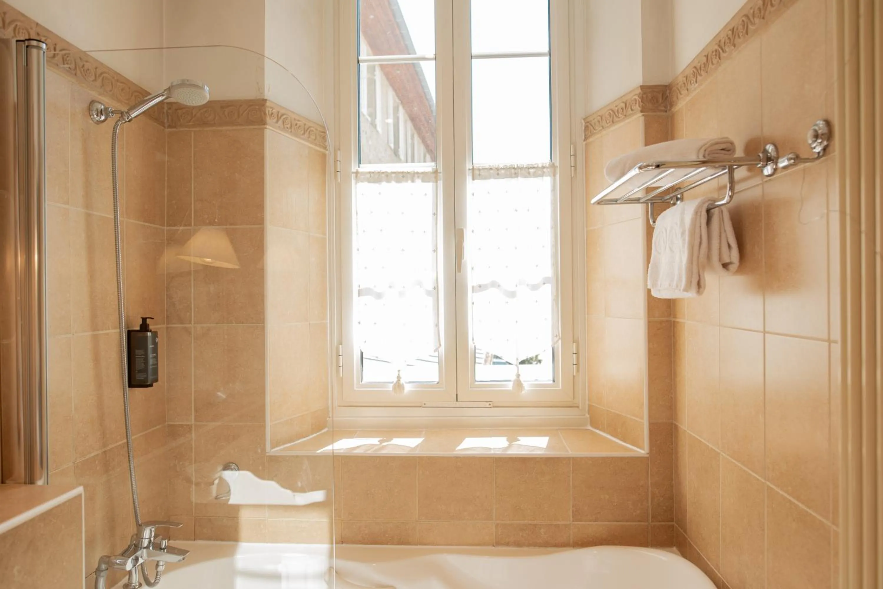 Bathroom in Château des Comtes de Challes