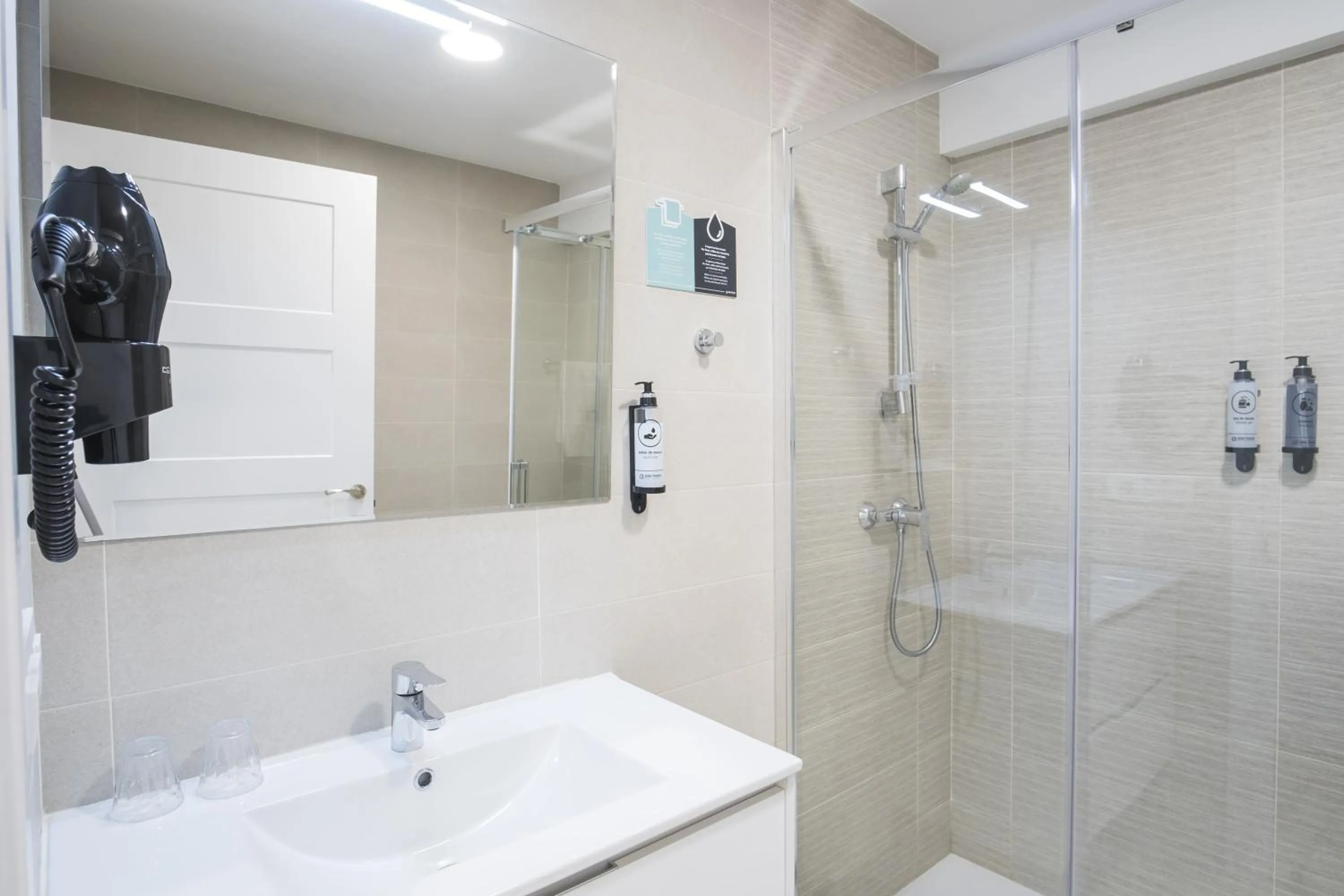 Bathroom in Hotel Alda Triacastela