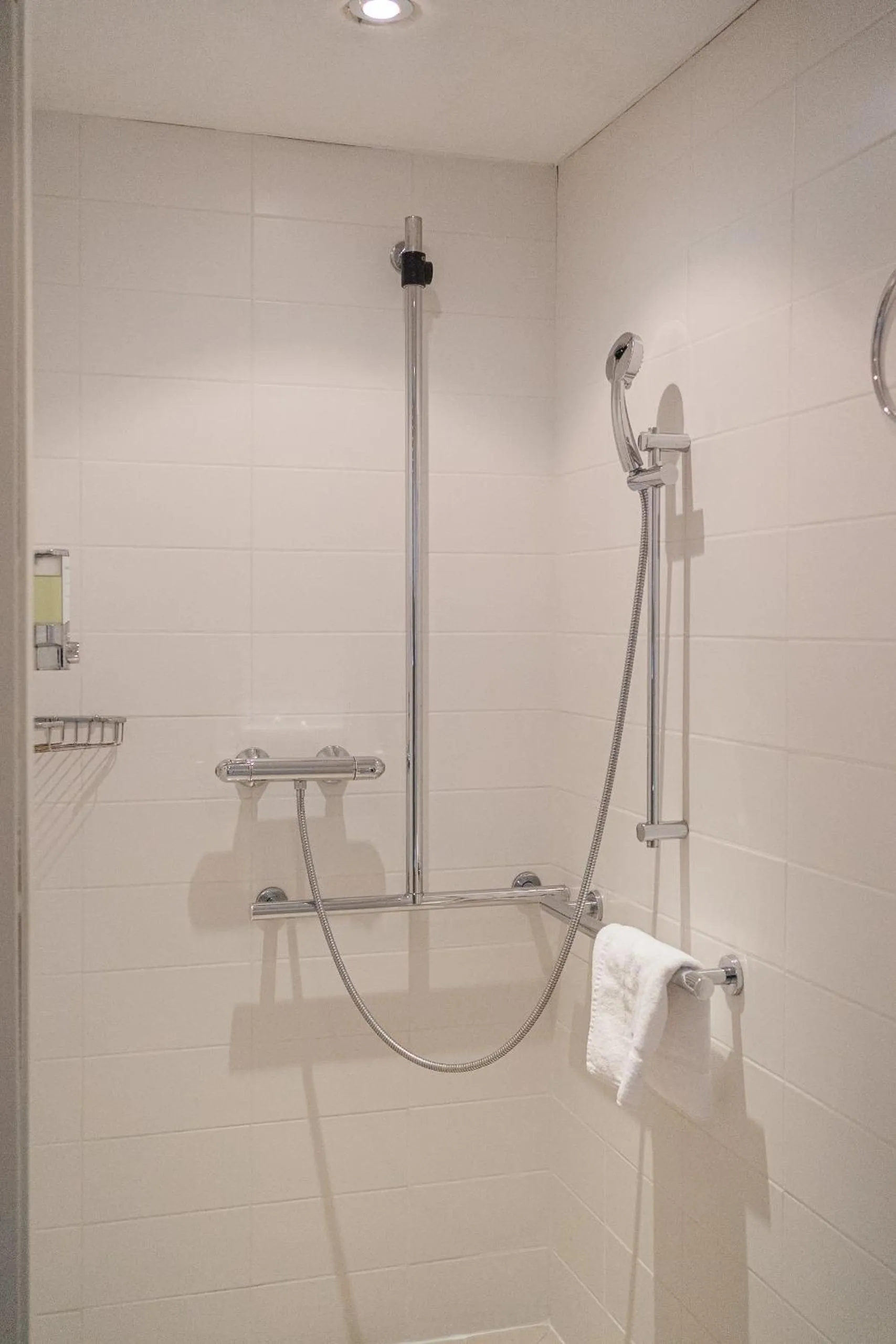 Bathroom in Hôtel Du Golfe