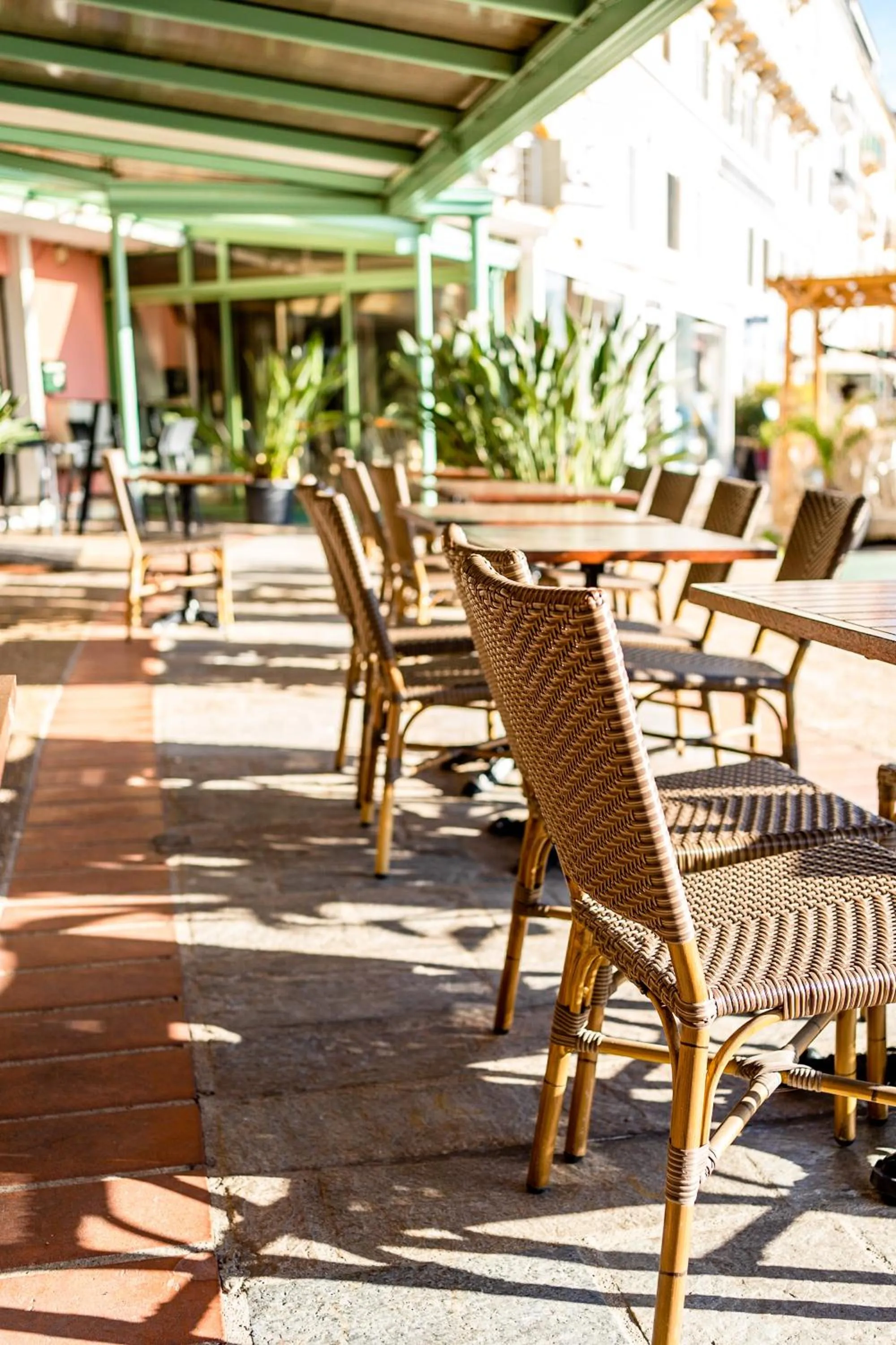 Patio in Hôtel Du Golfe