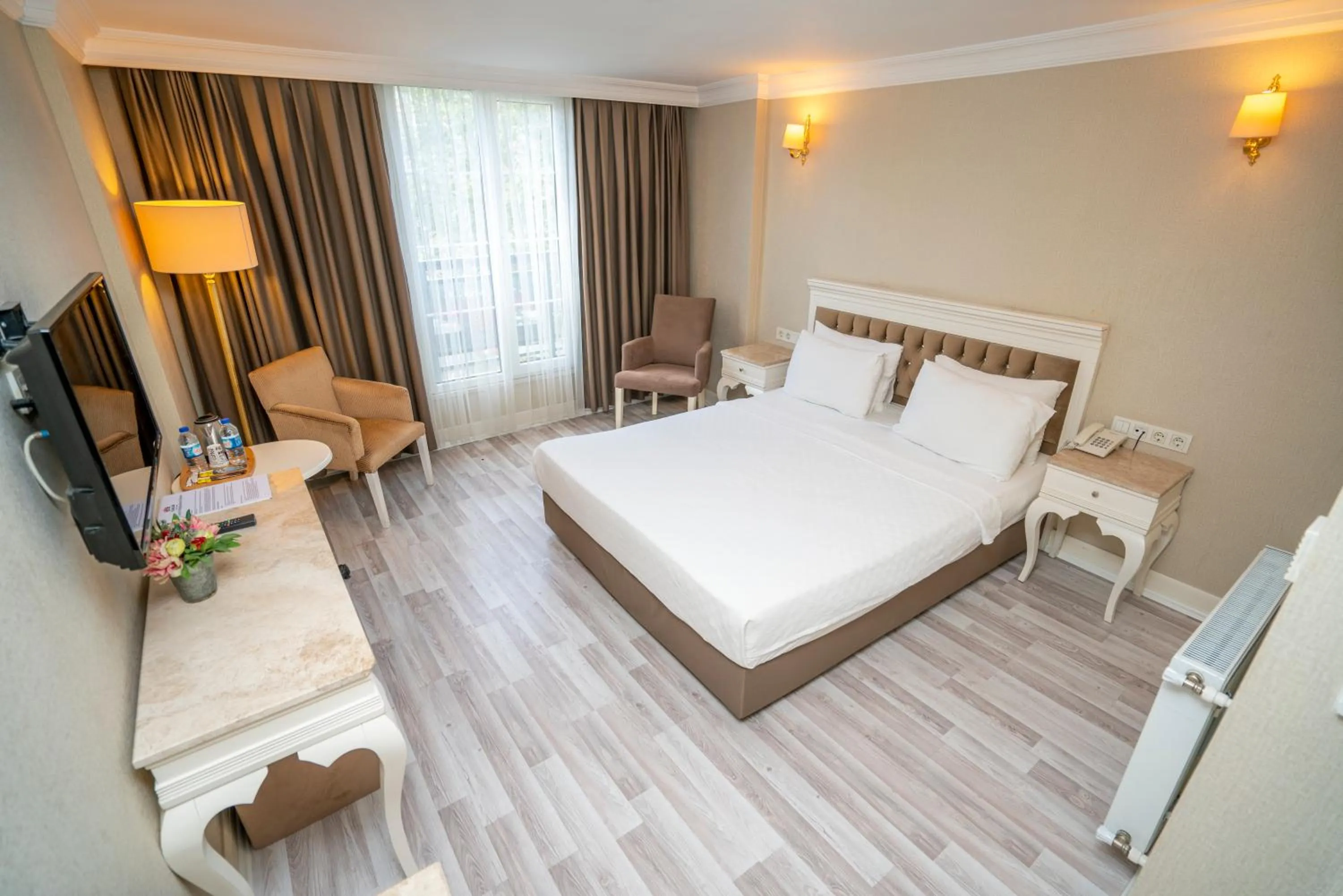 Bed in Topkapi Old City Kensington Hotel Ottoman Heritage