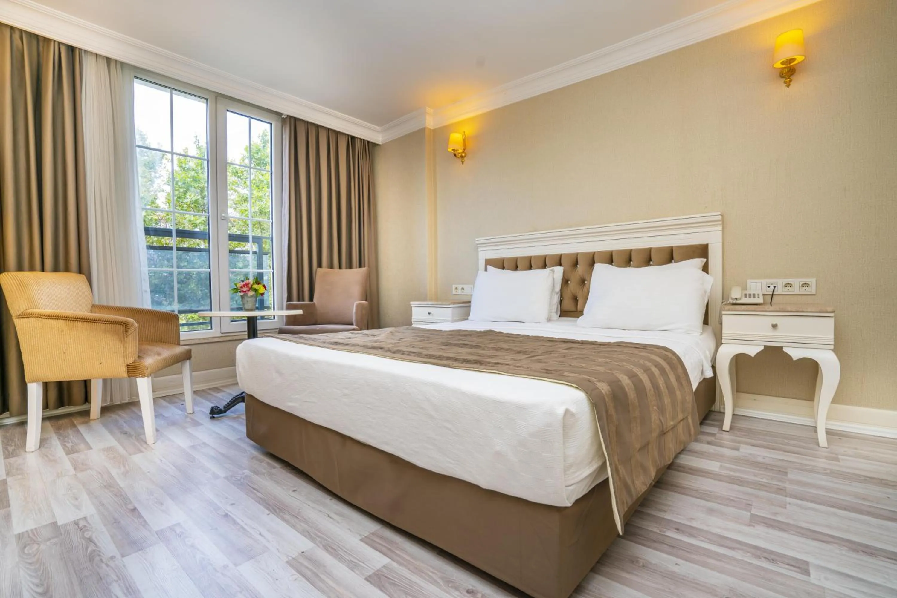 Bed in Topkapi Old City Kensington Hotel Ottoman Heritage