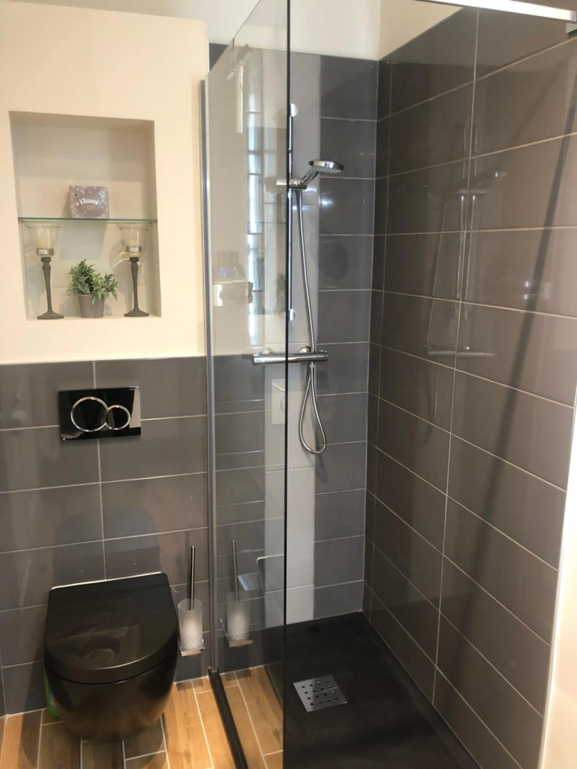 Shower in MAISON BLANCHE