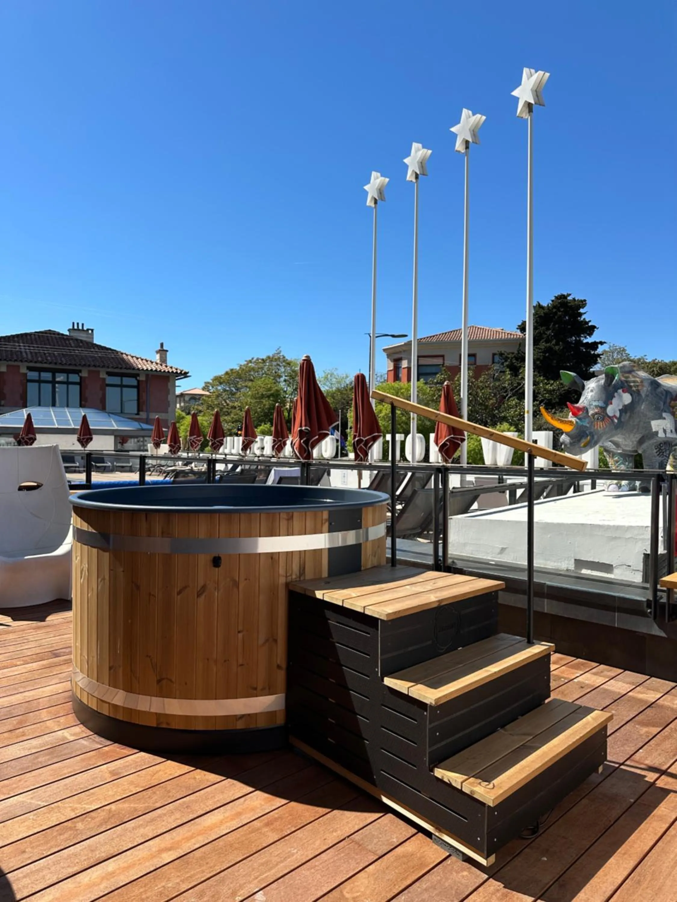 Open Air Bath in New Hotel of Marseille - Vieux Port