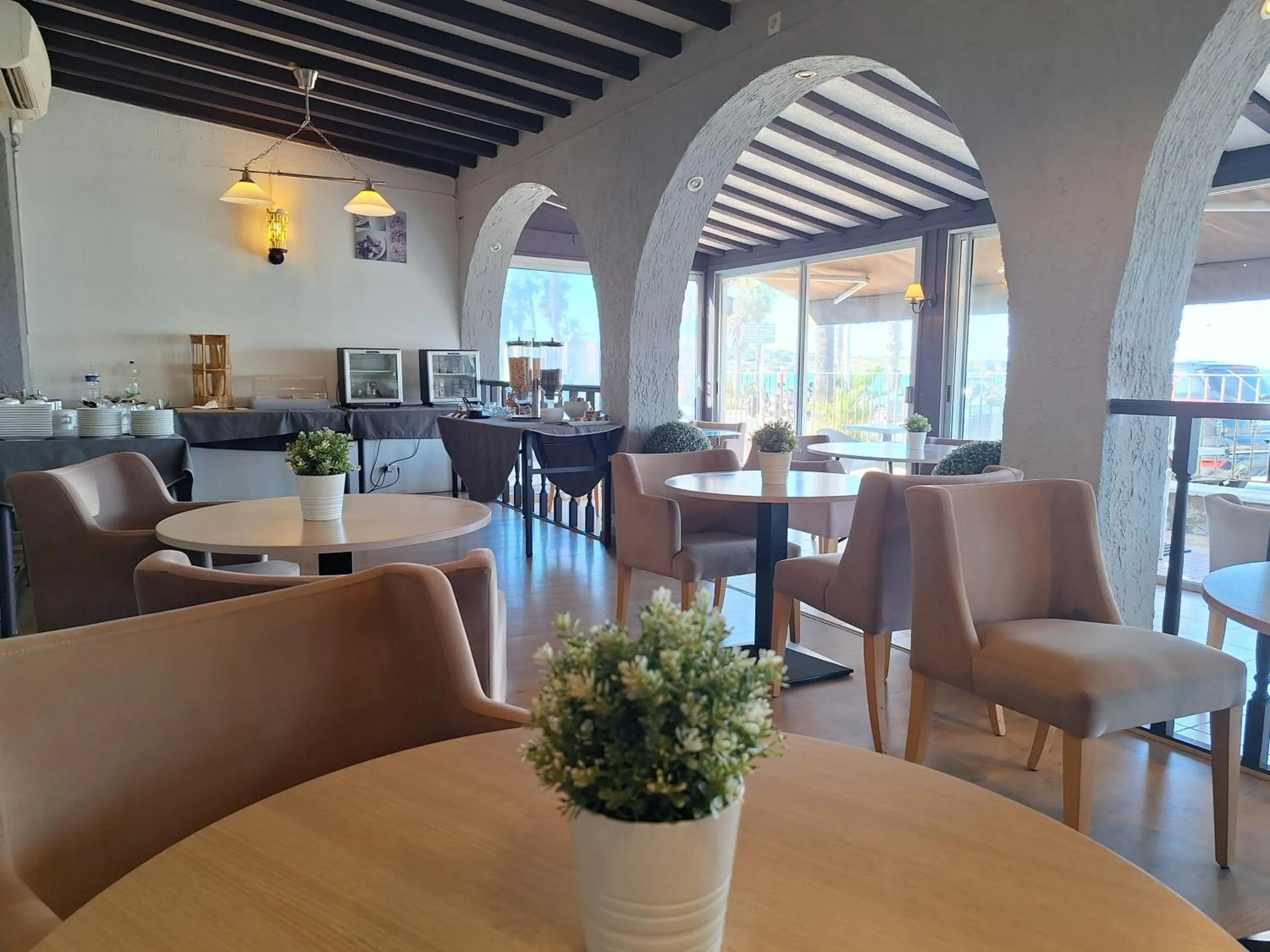 Breakfast in Hôtel Bel Azur