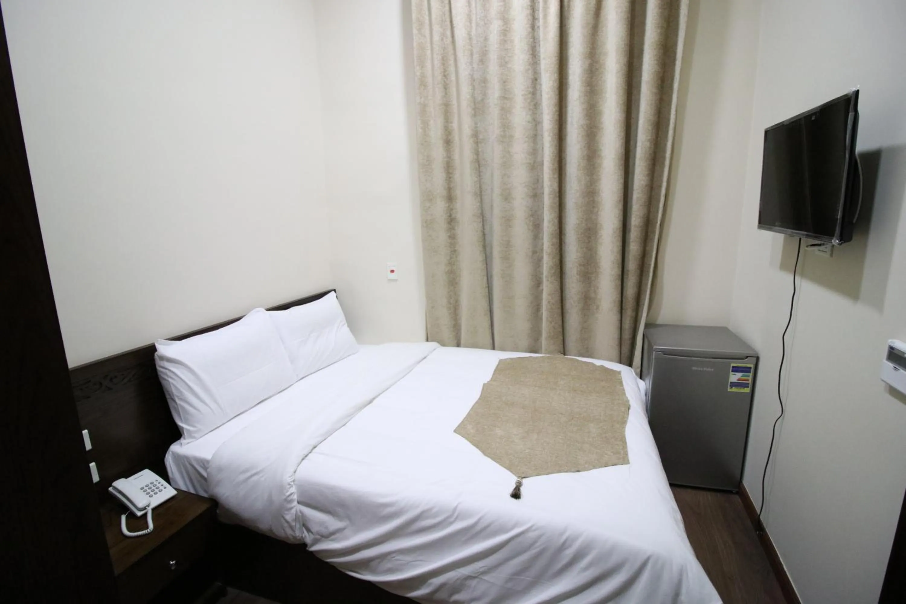 Bed in Miramar Talaat Harb Square