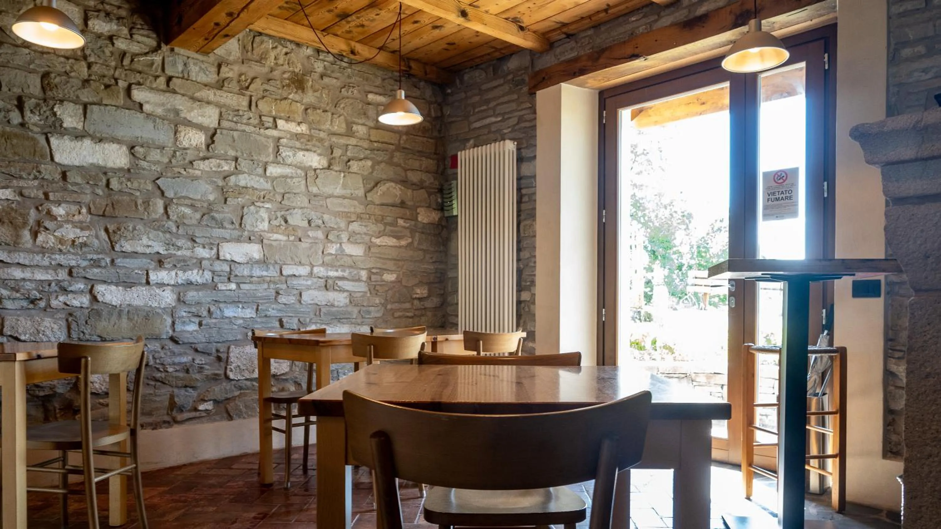Lounge or bar in Le Spine B&B sulla Via Francigena