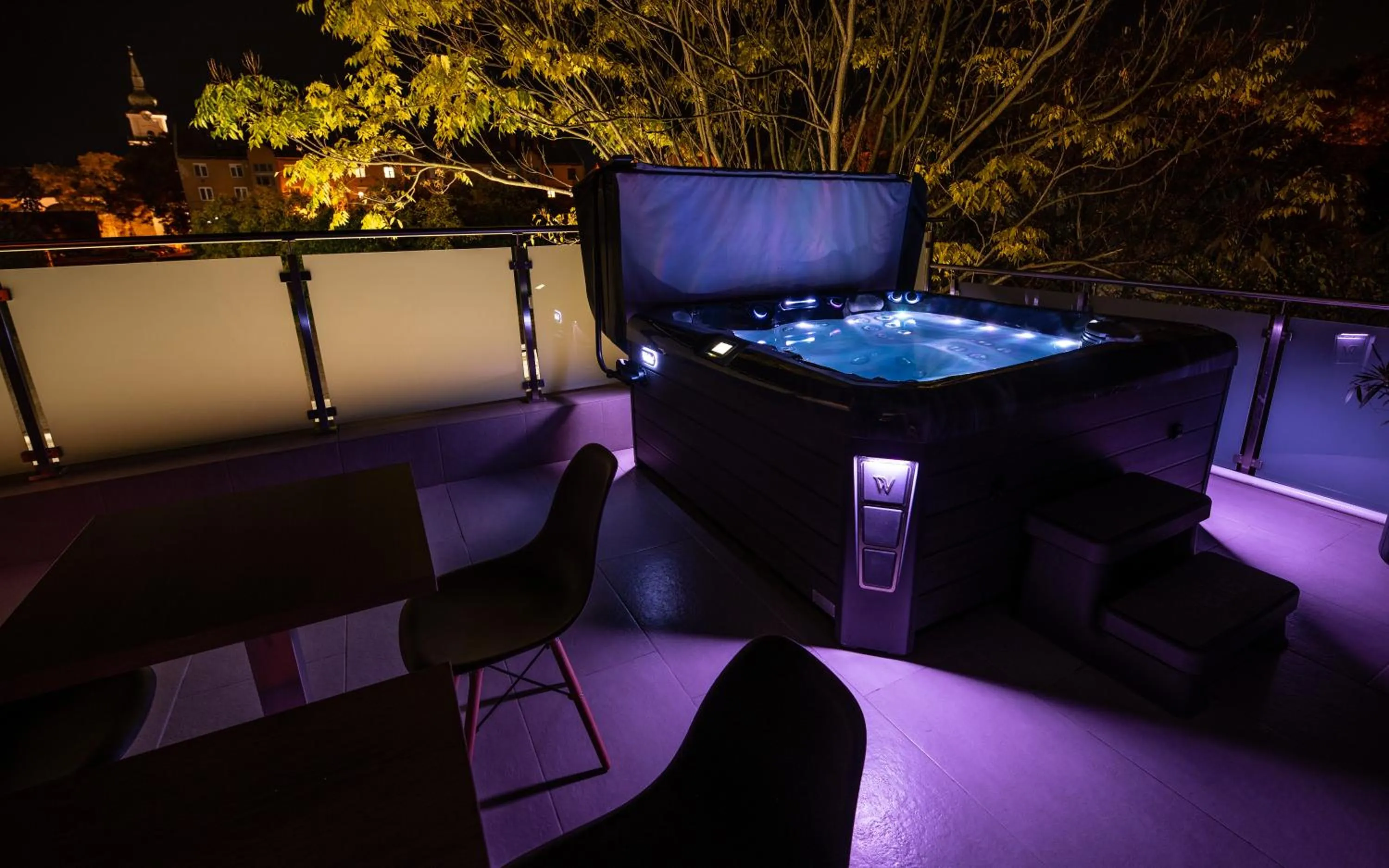 Swimming pool in Hotel Szeghalom