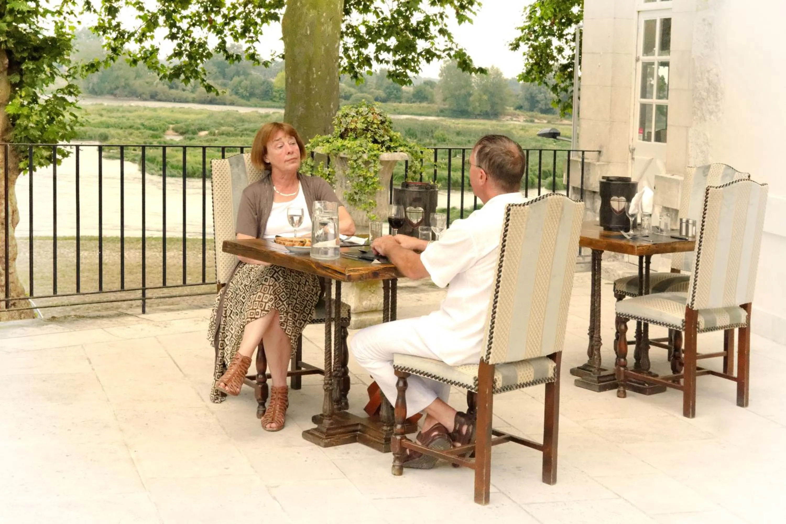 Restaurant/places to eat in Grand Hôtel de l'Abbaye