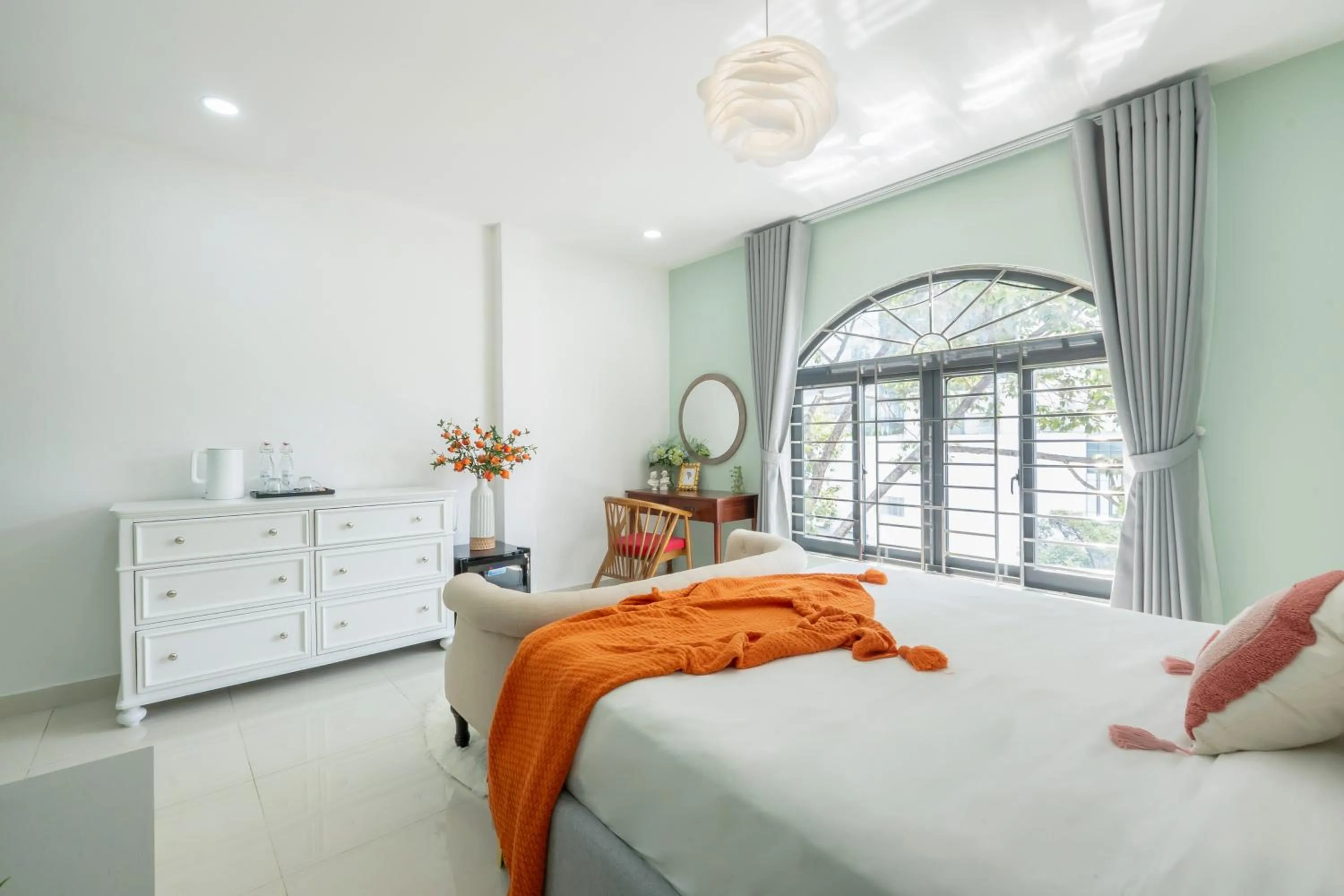 Bed in SAZI AMILA Nguyen Hue HOTEL - Free Banh Mi