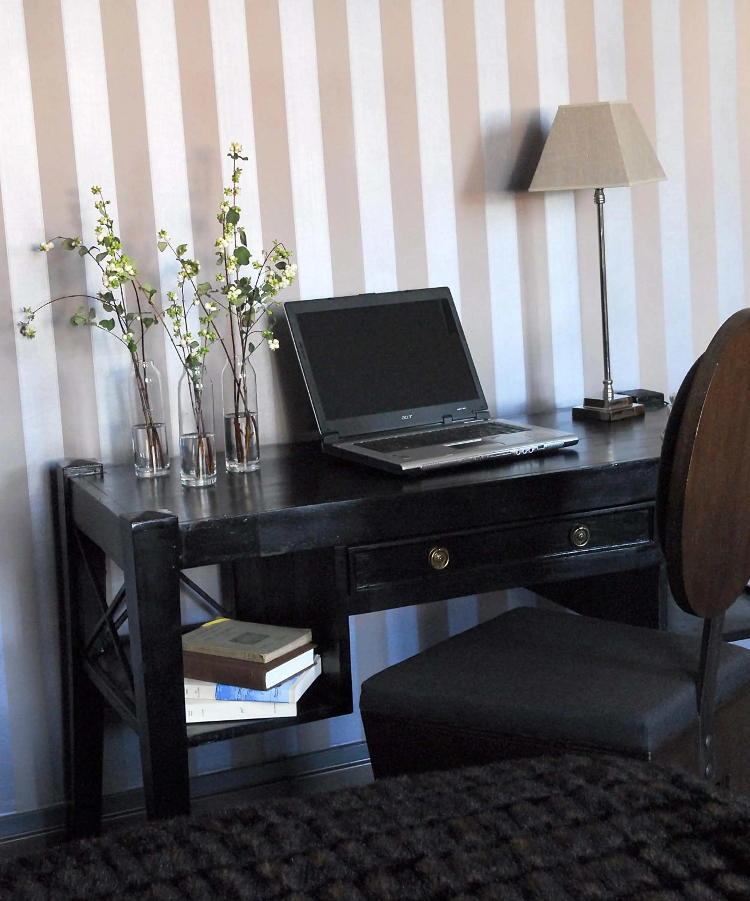 Business facilities in The Originals Boutique, Hôtel Auberge du Forgeron, Lille Sud