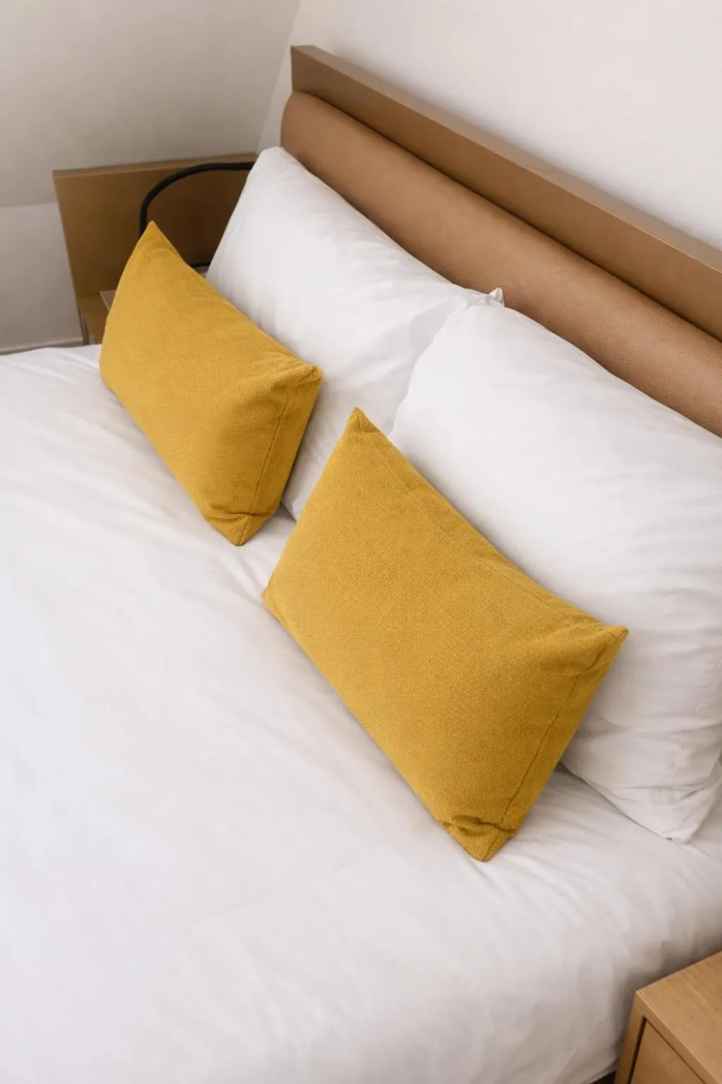 Bed in The Originals Boutique, Hôtel Auberge du Forgeron, Lille Sud