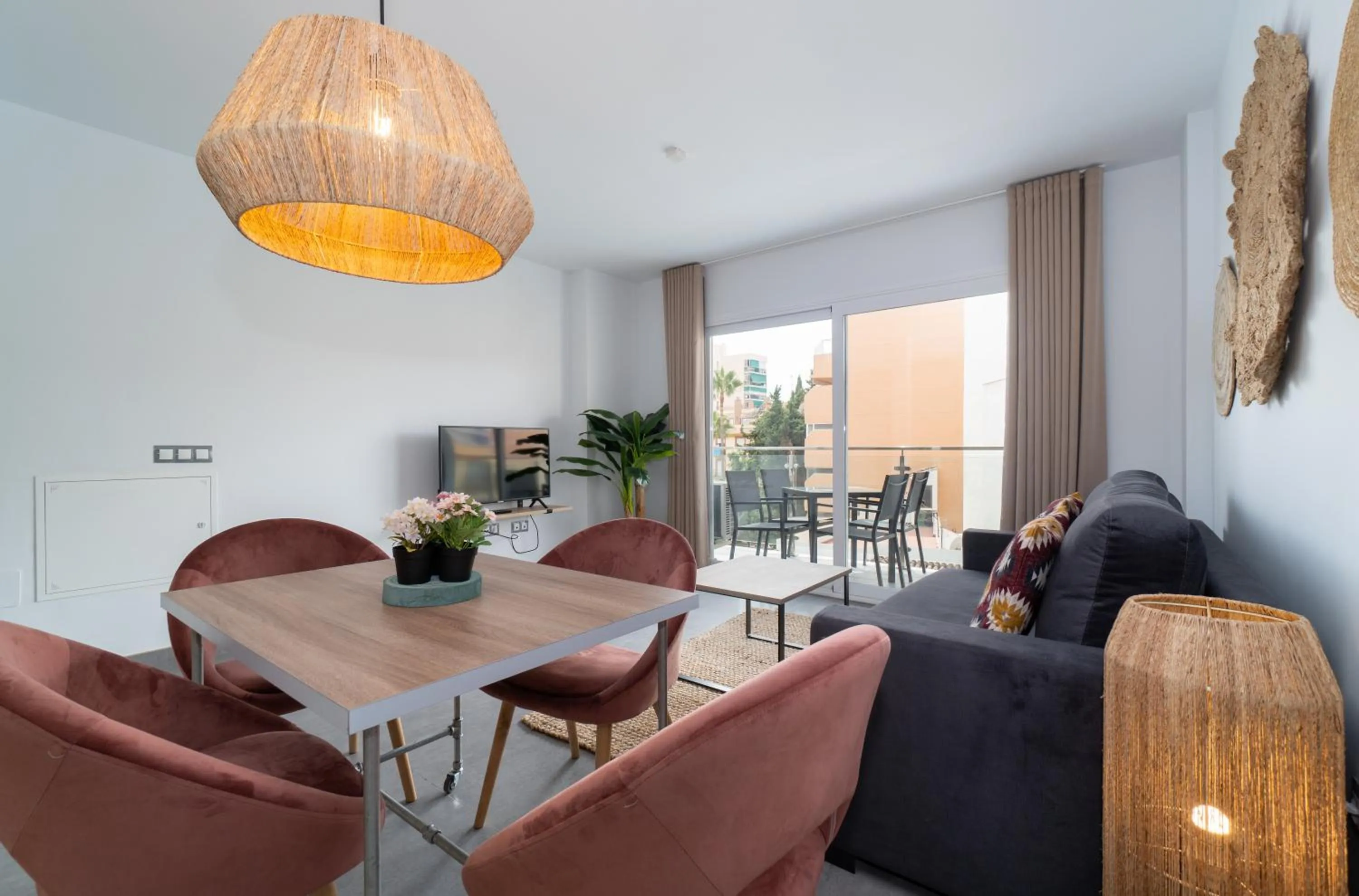 Living room in Sur Suites La Dorada, centricos soleados a pocos metros de la Playa y con Parking Opcional