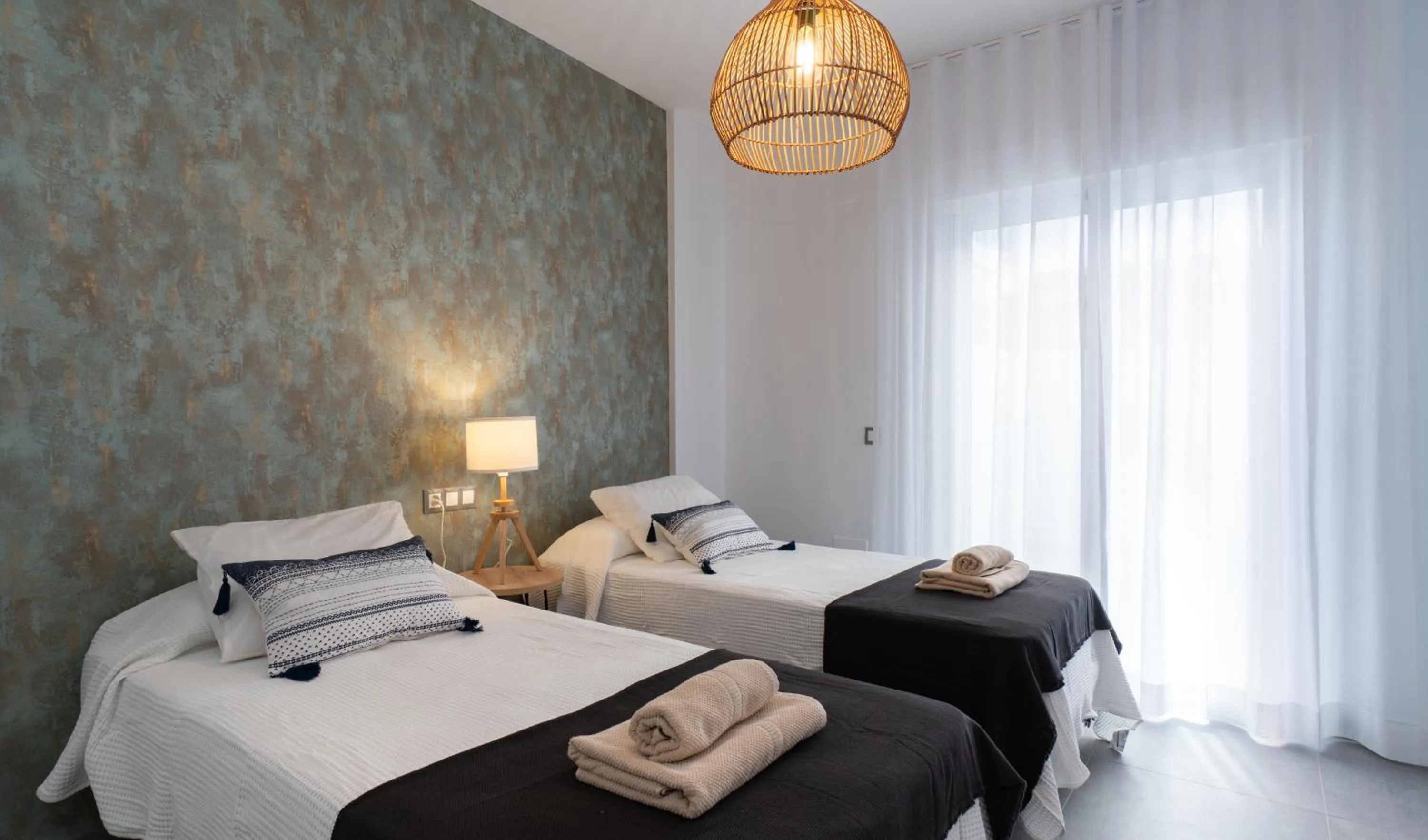 Bedroom, Bed in Sur Suites La Dorada, centricos soleados a pocos metros de la Playa y con Parking Opcional