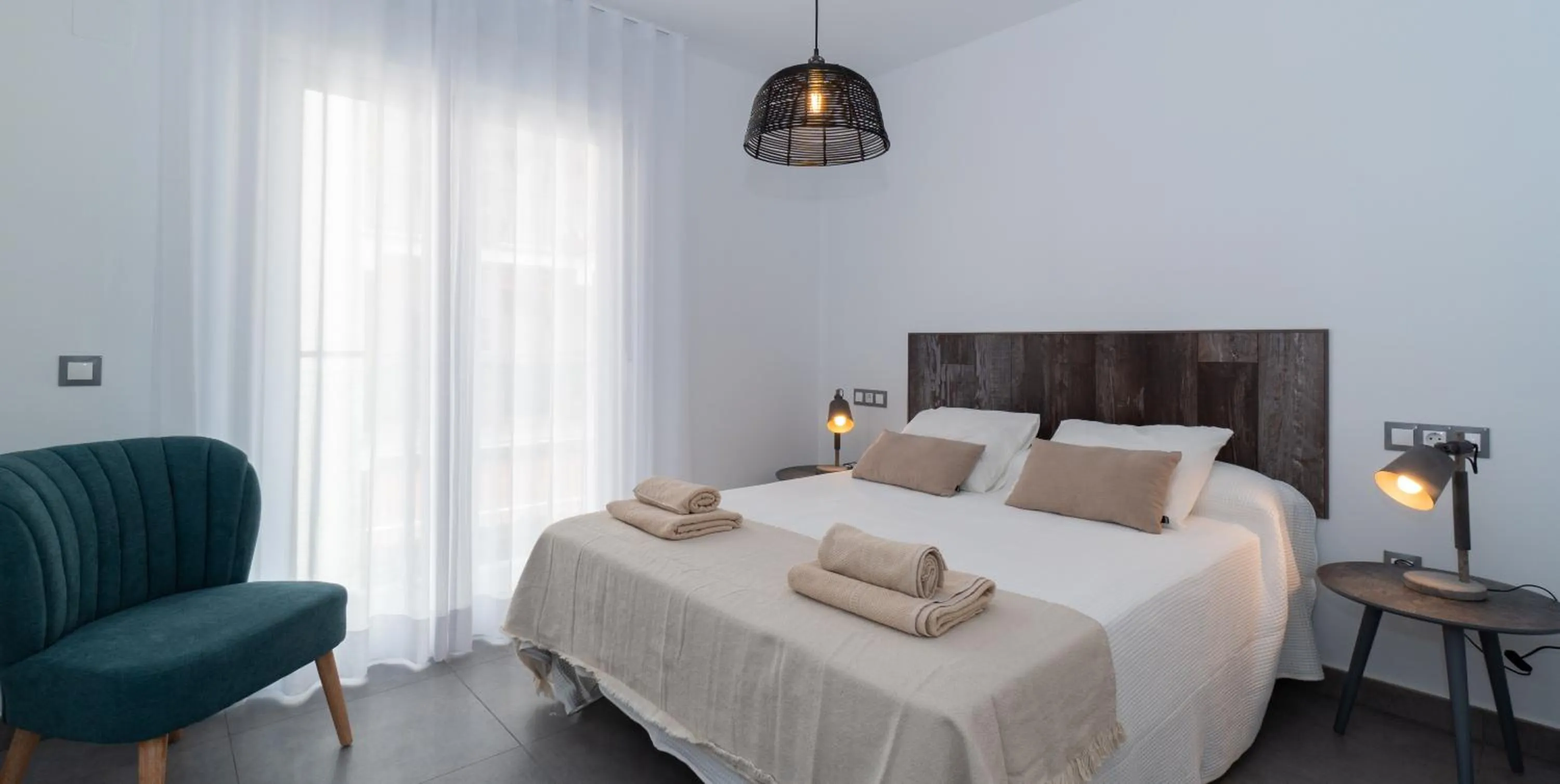 Photo of the whole room, Bed in Sur Suites La Dorada, centricos soleados a pocos metros de la Playa y con Parking Opcional