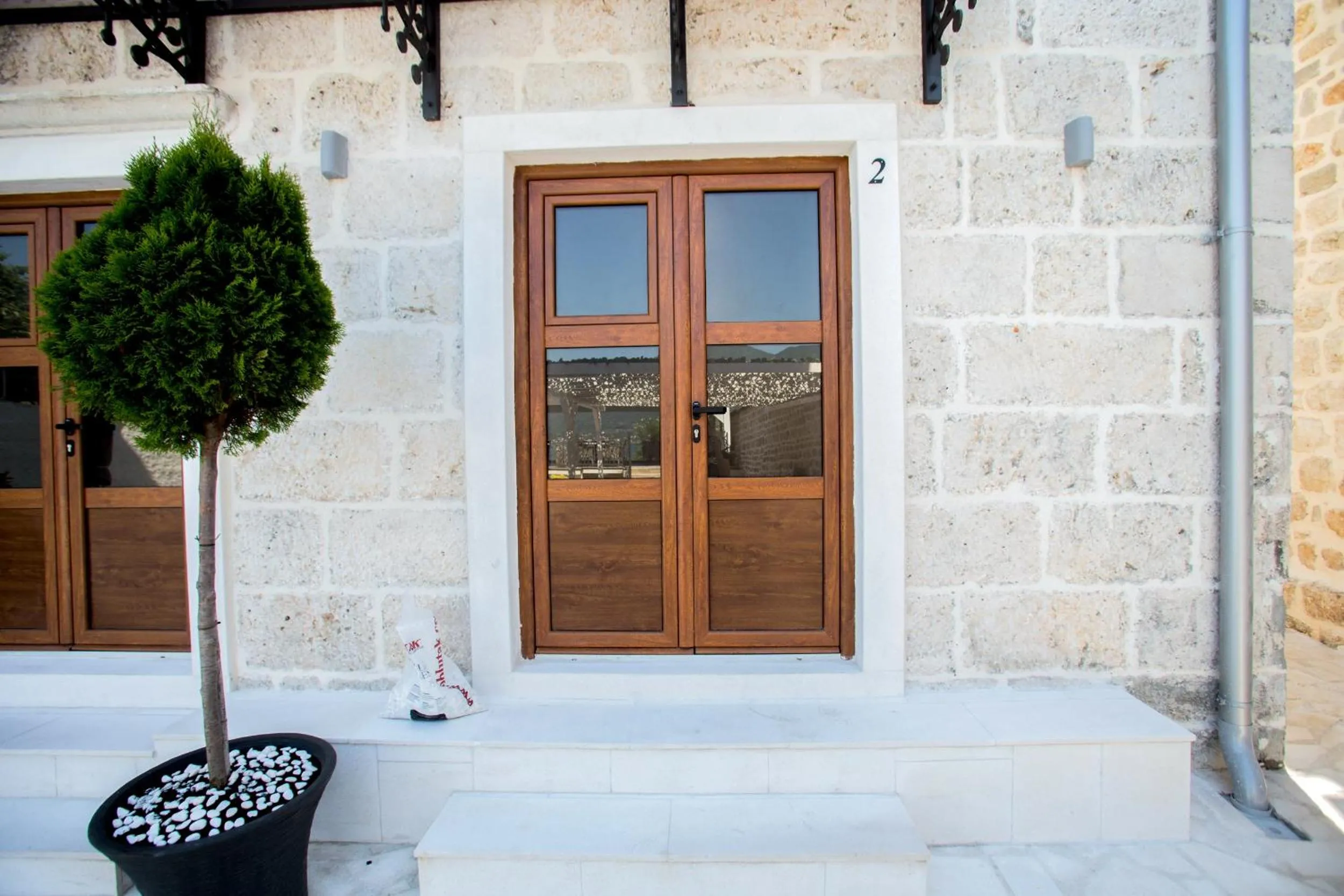 Facade/entrance in Hotel Sara