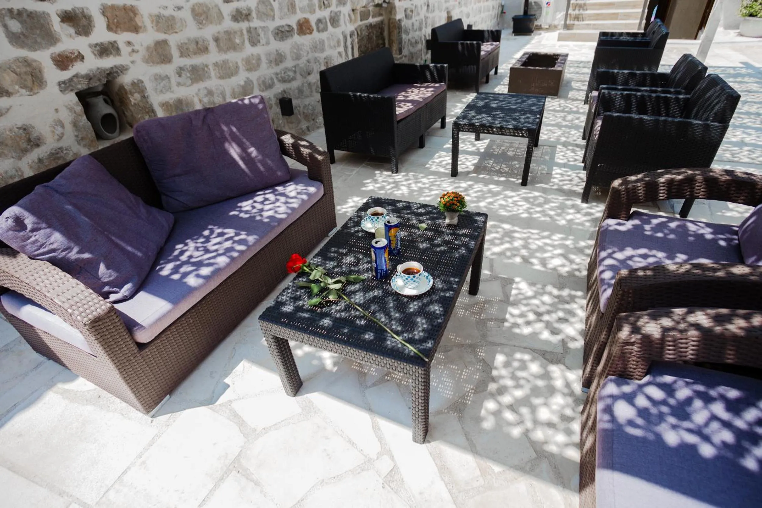 Patio in Hotel Sara
