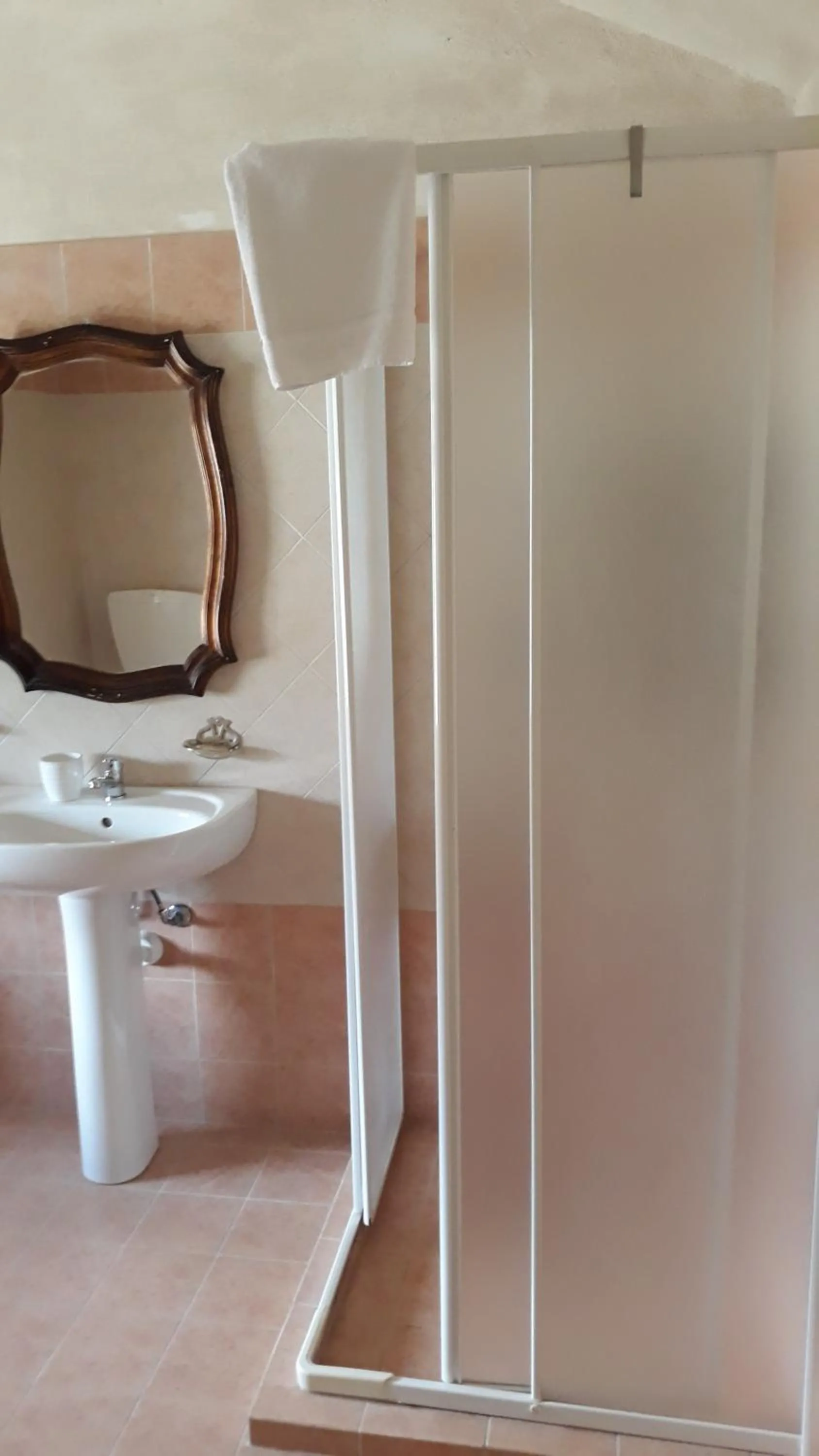 Bathroom in Agriturismo Cascina Binelli
