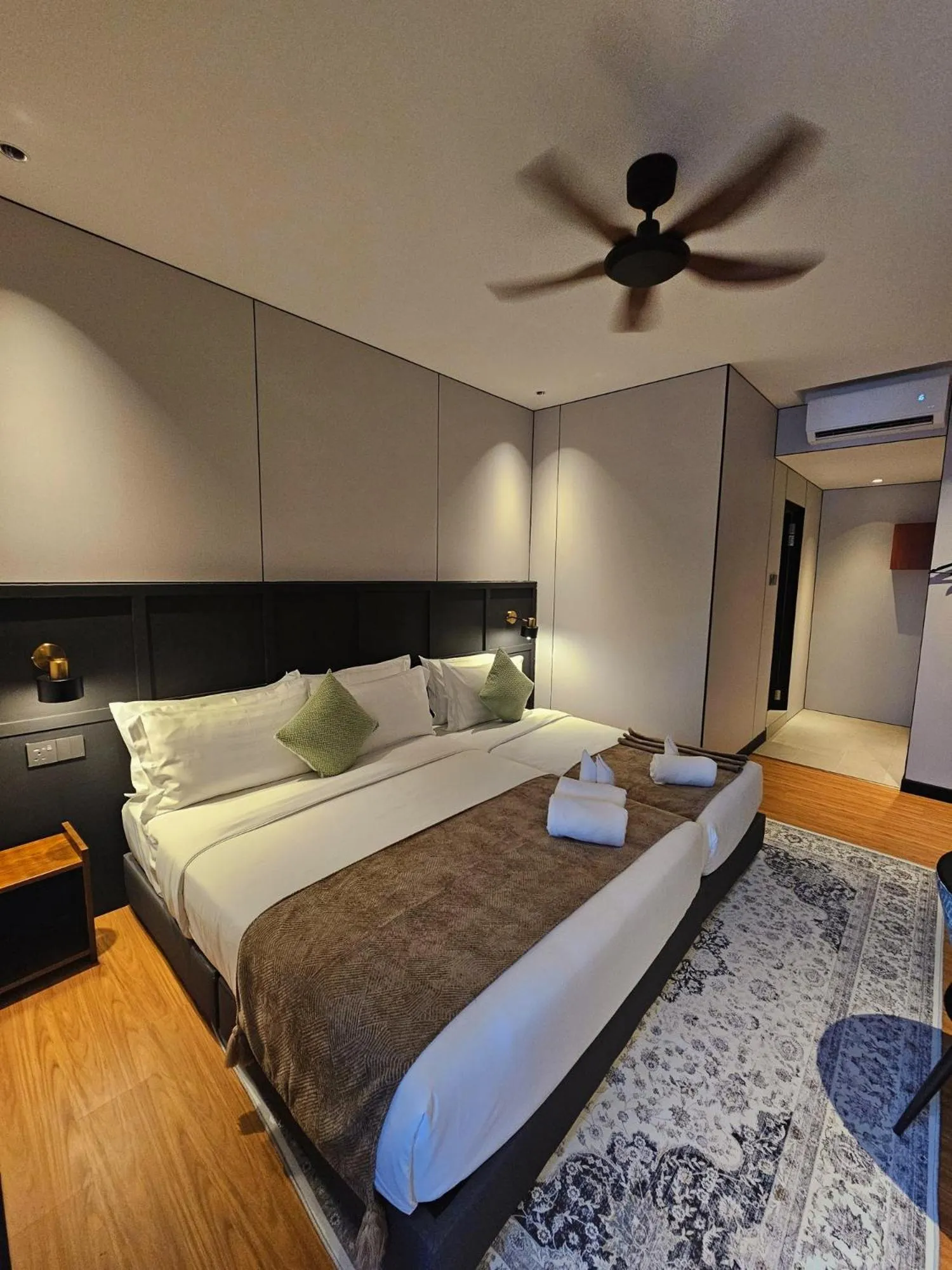 Bed in Carnarvon Suites