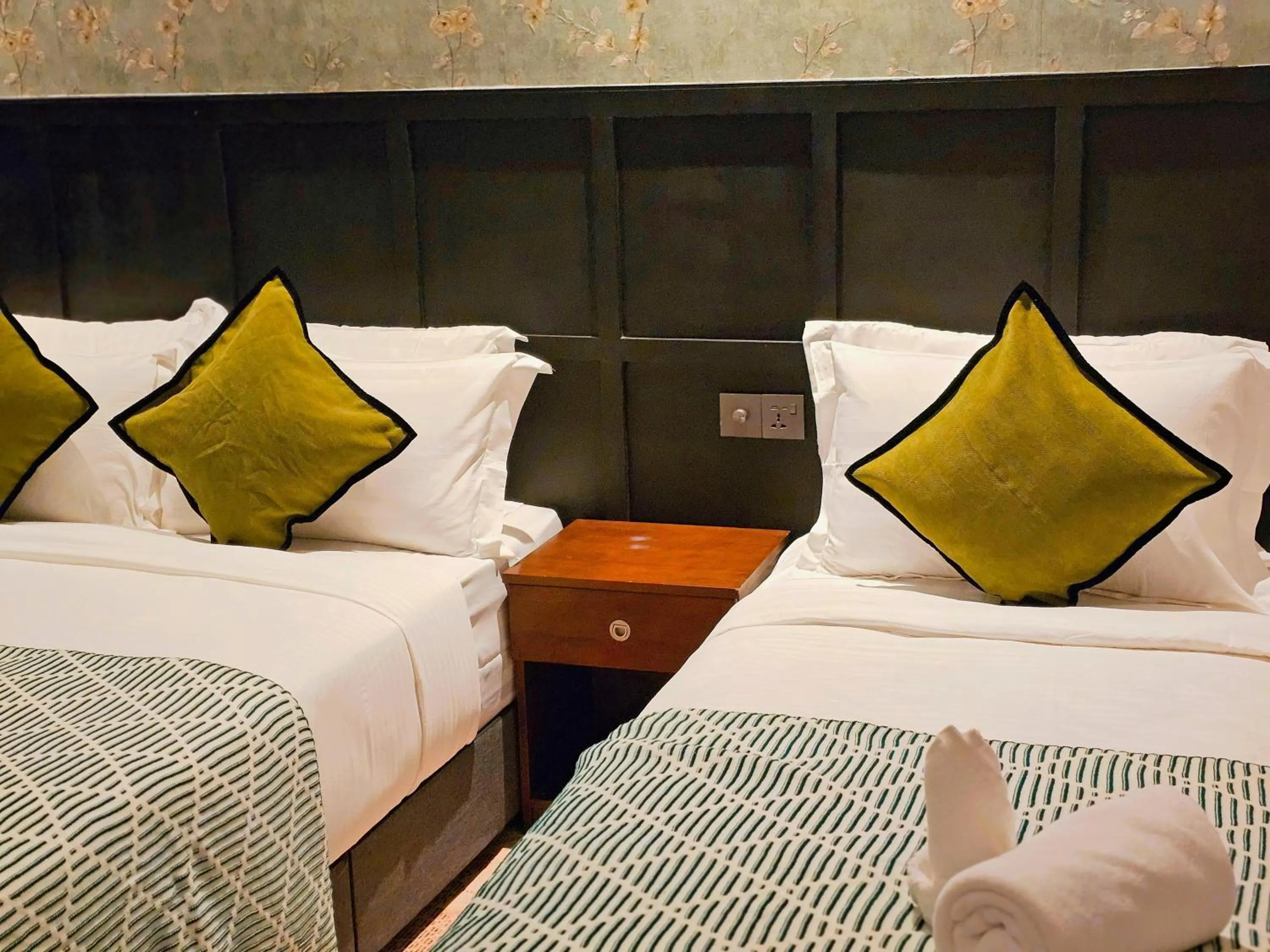 Bed in Carnarvon Suites