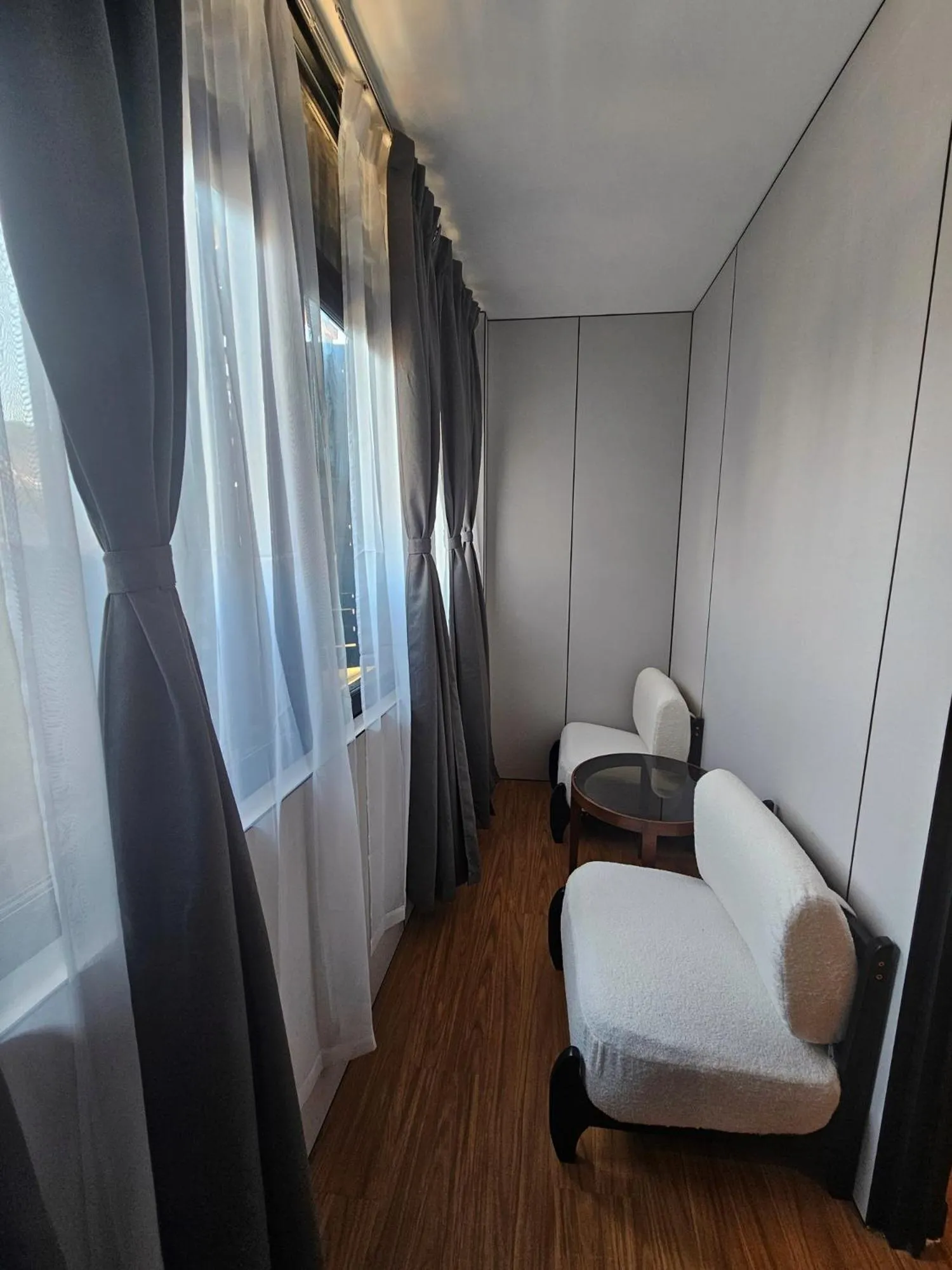 Bed in Carnarvon Suites