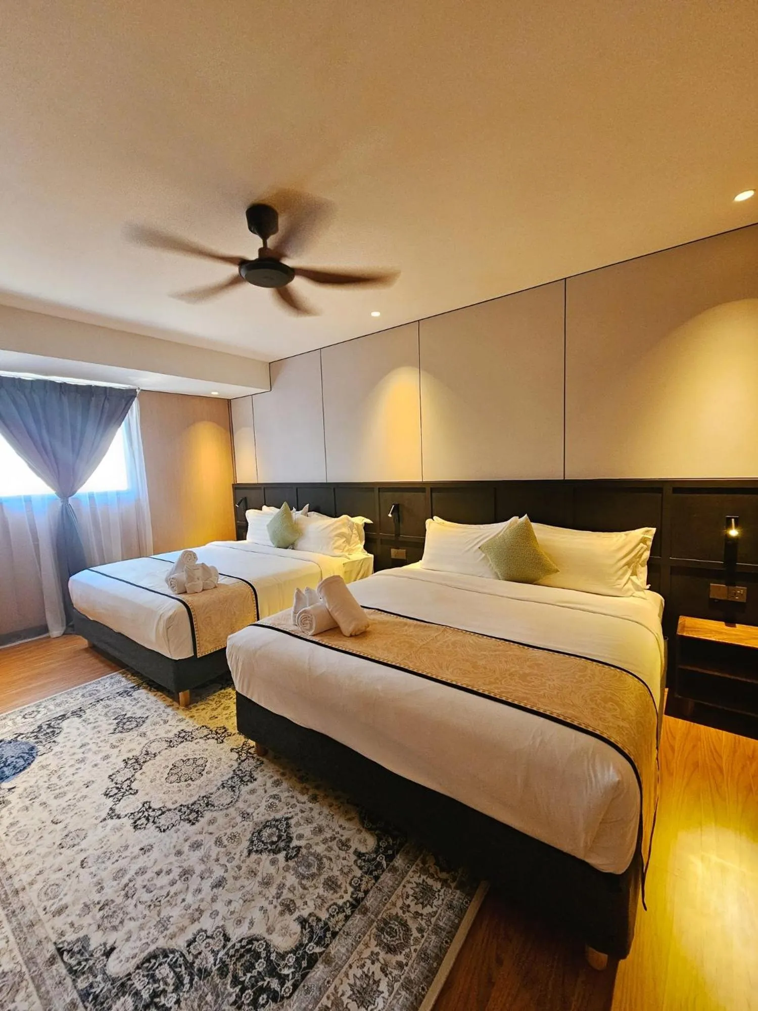 Bed in Carnarvon Suites