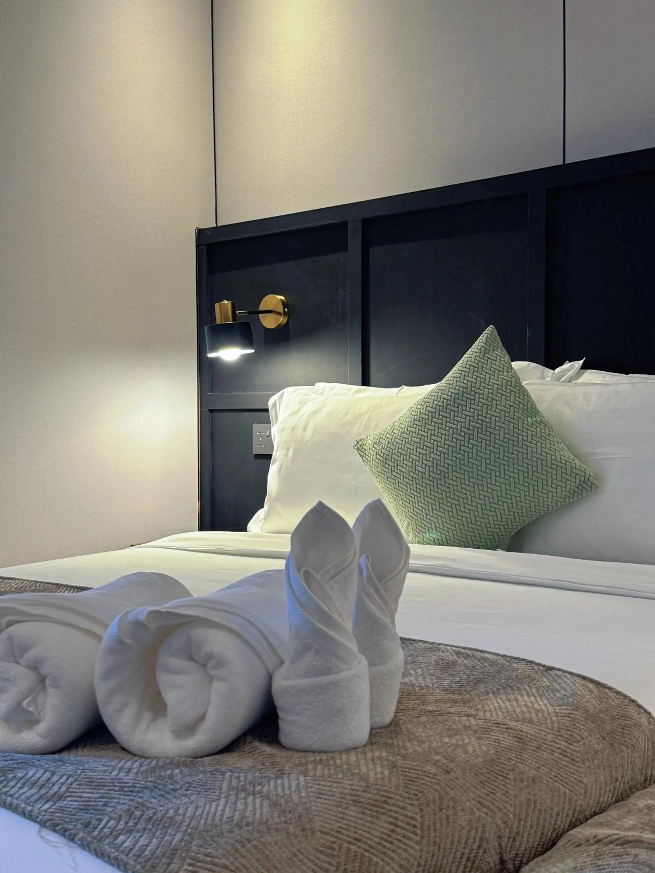 Bed in Carnarvon Suites