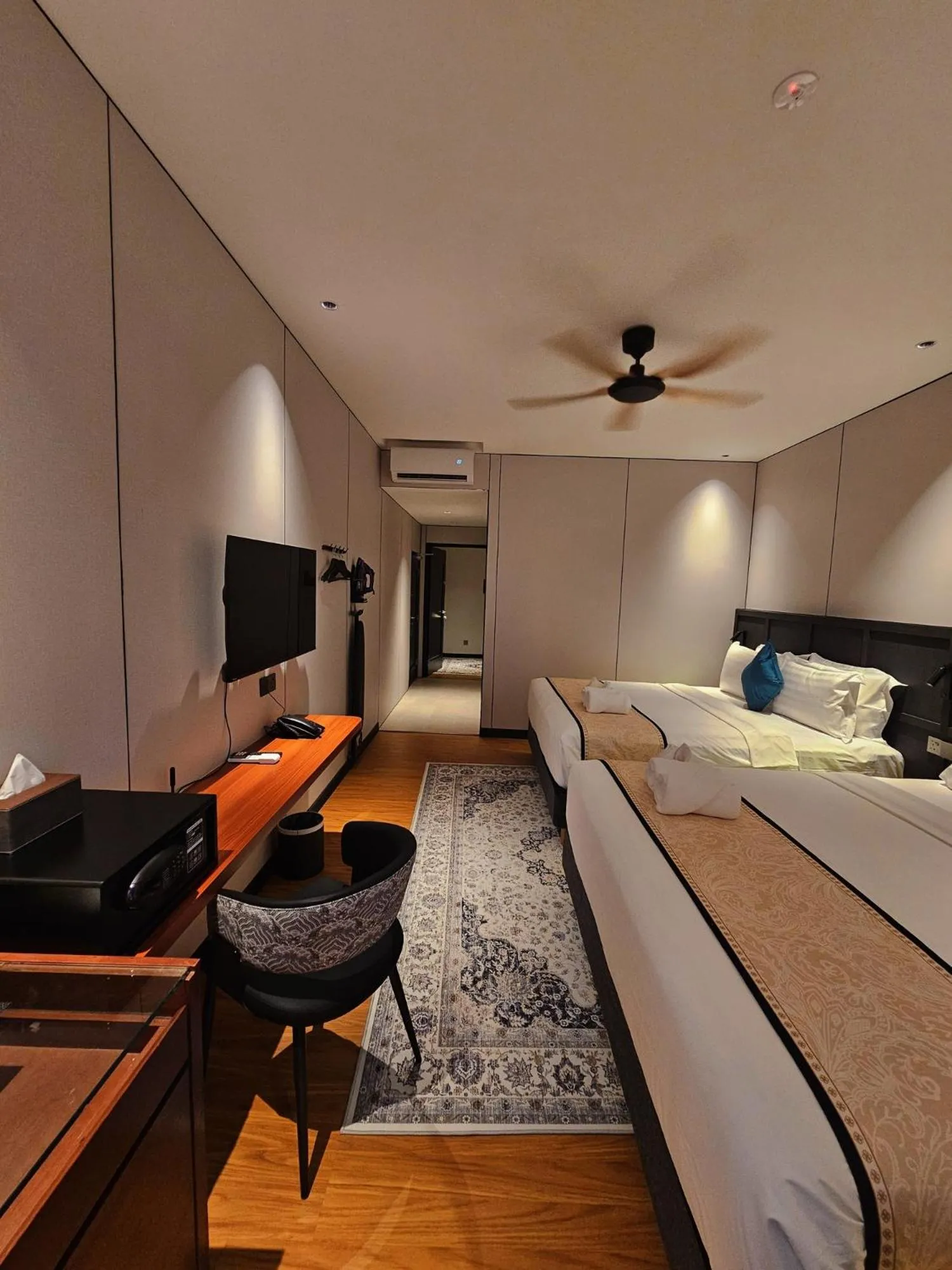 Bed in Carnarvon Suites