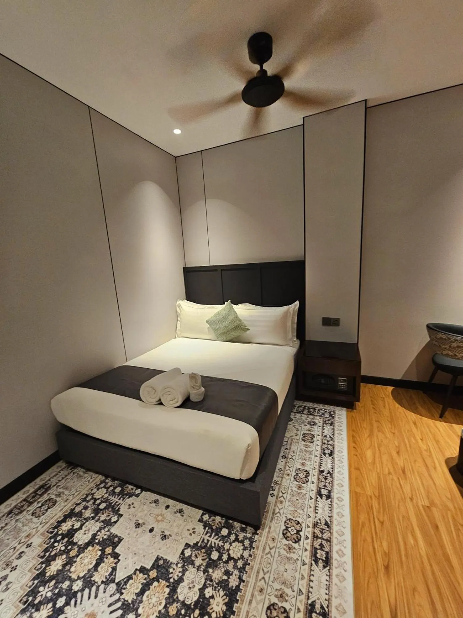 Bed in Carnarvon Suites