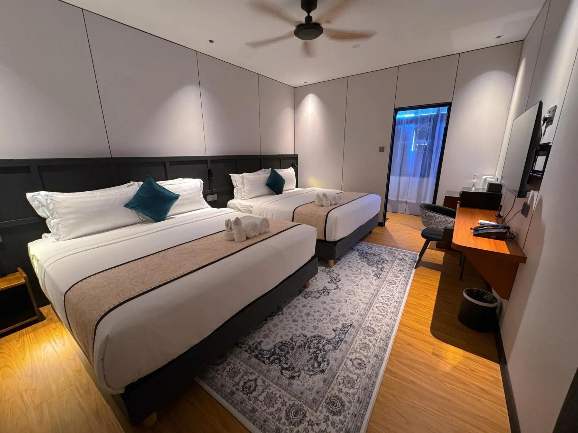 Bed in Carnarvon Suites