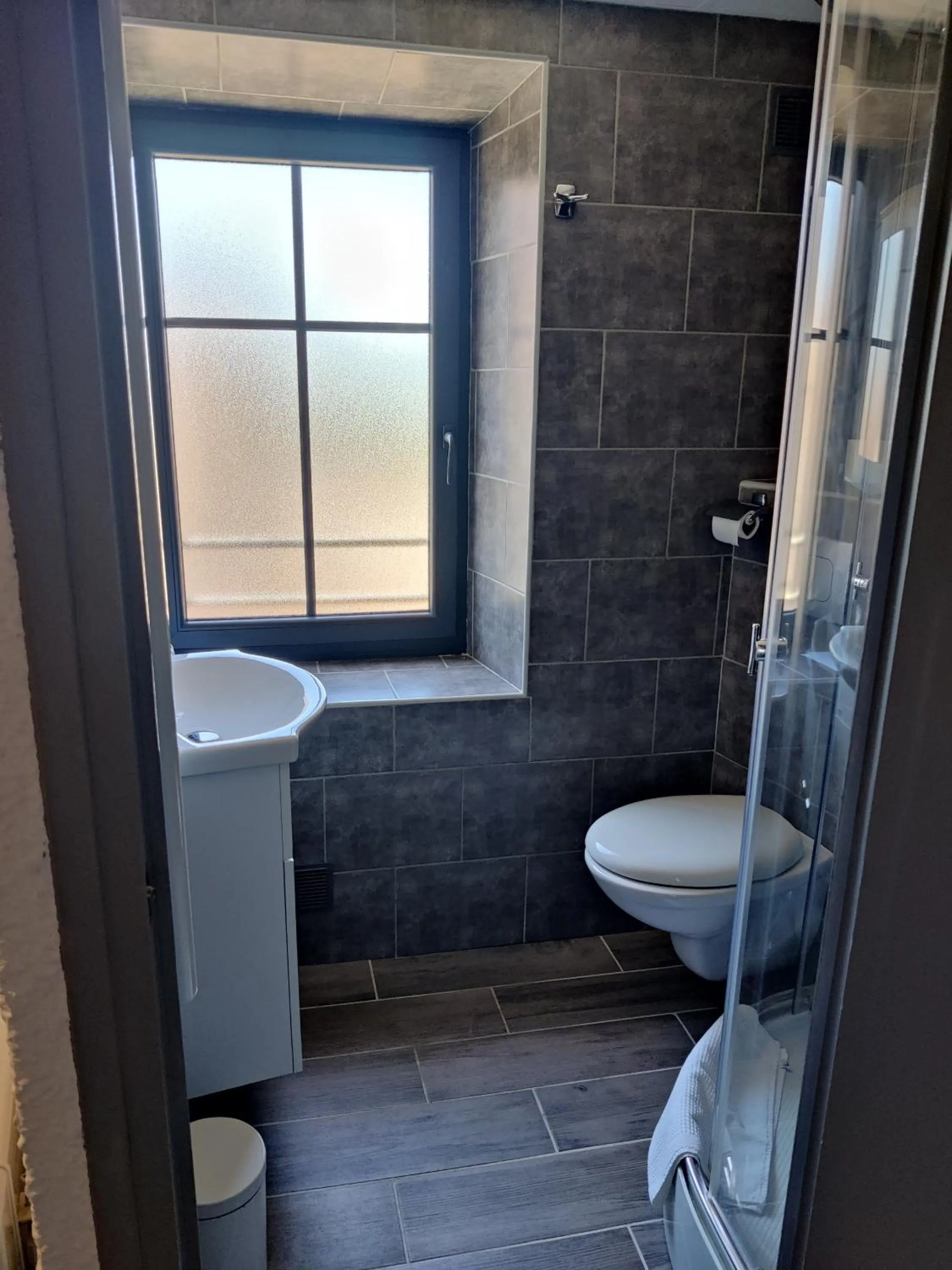 Bathroom in Hotel Les Voyageurs - Vogüé