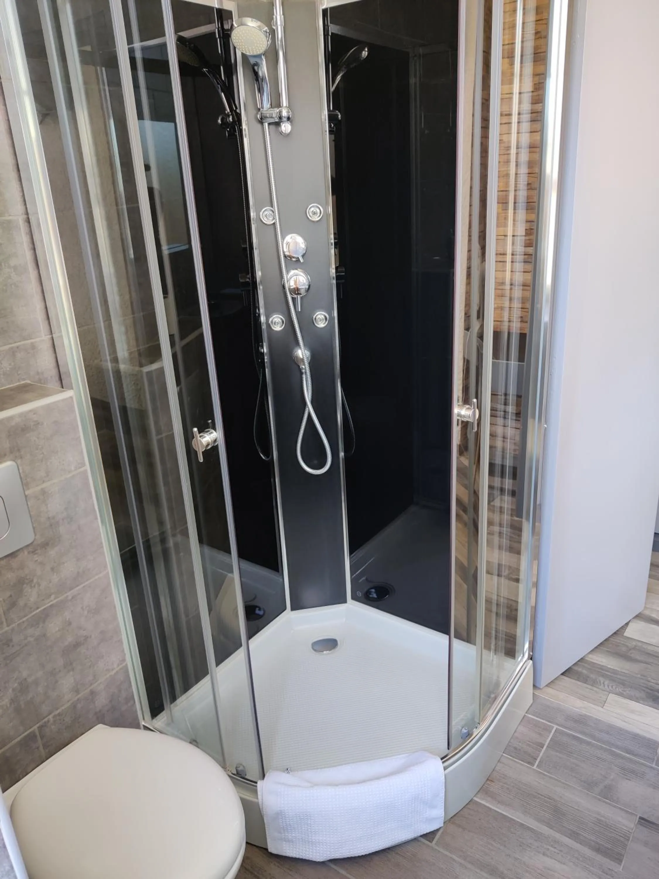 Bathroom in Hotel Les Voyageurs - Vogüé