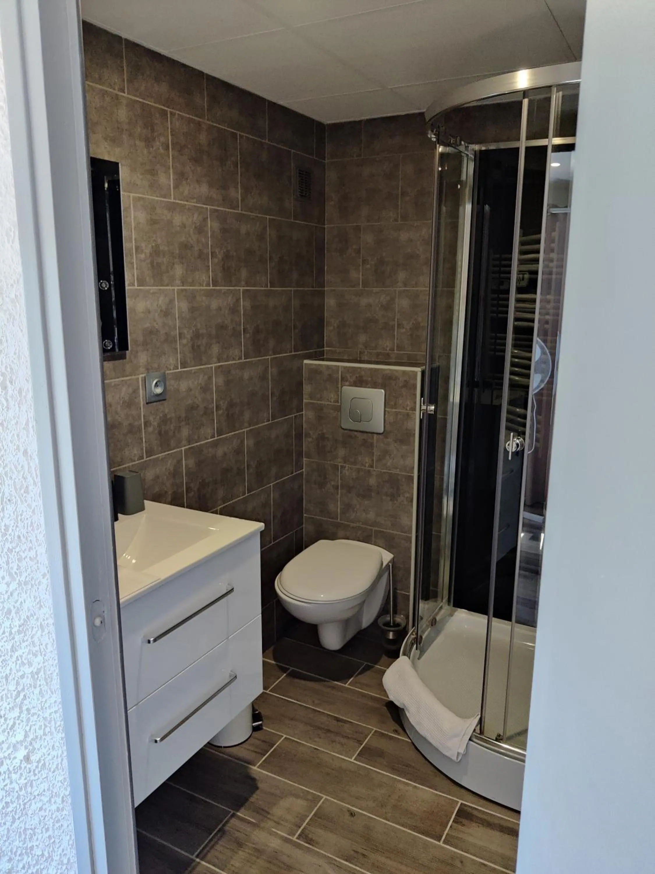 Bathroom in Hotel Les Voyageurs - Vogüé