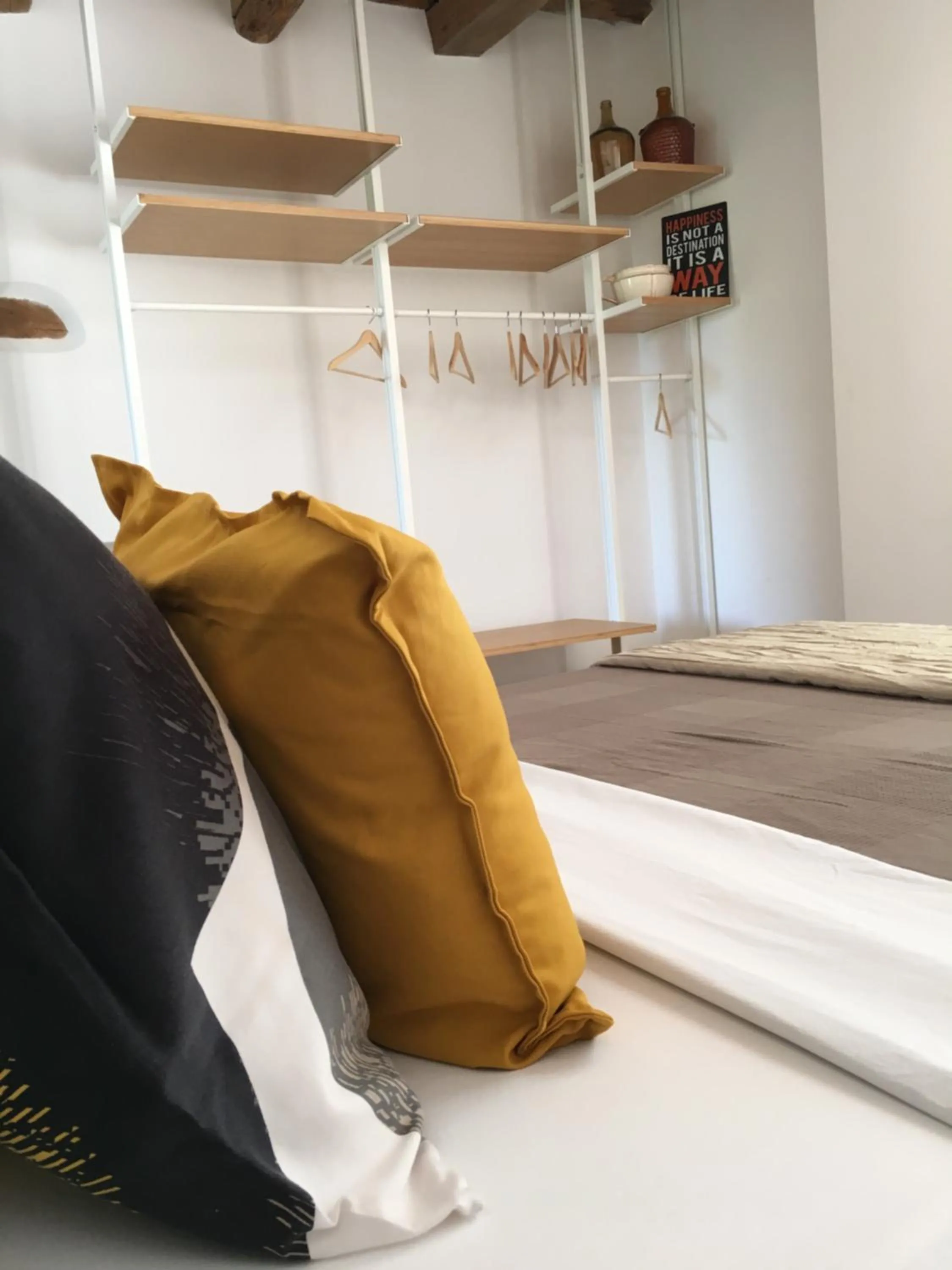 Decorative detail, Bed in Il Posto Perfetto